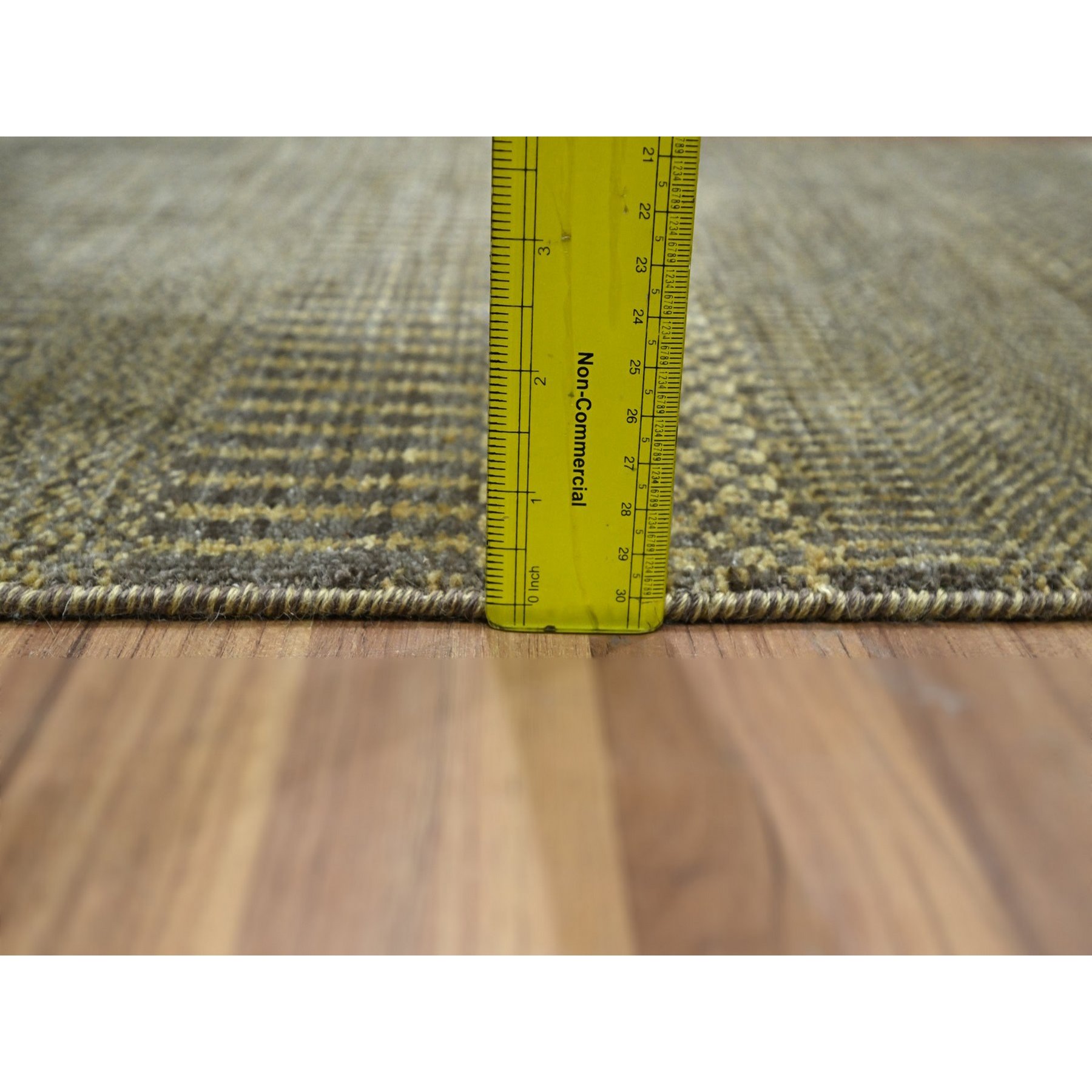 Modern-and-Contemporary-Hand-Knotted-Rug-382440