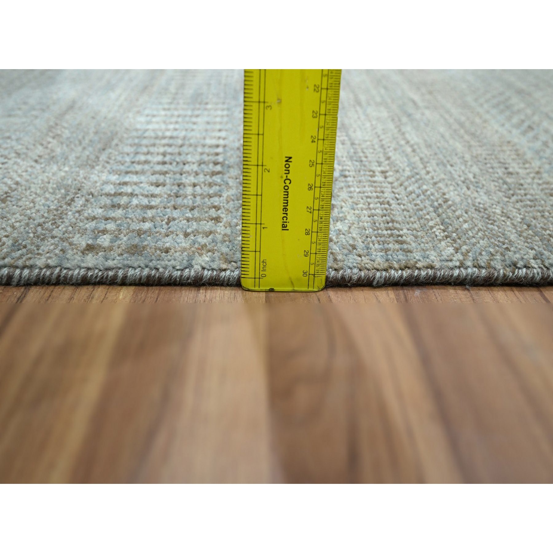Modern-and-Contemporary-Hand-Knotted-Rug-382450