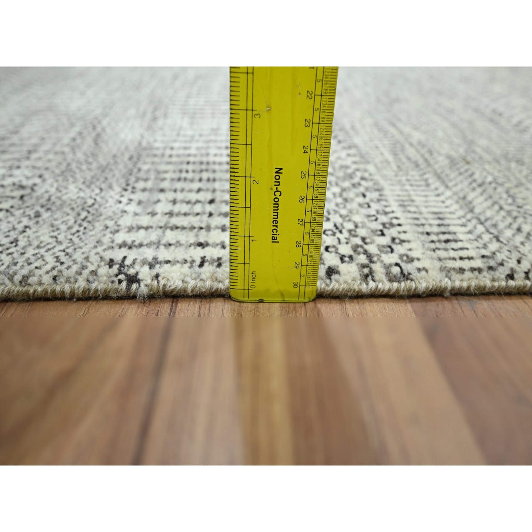 Modern-and-Contemporary-Hand-Knotted-Rug-382490