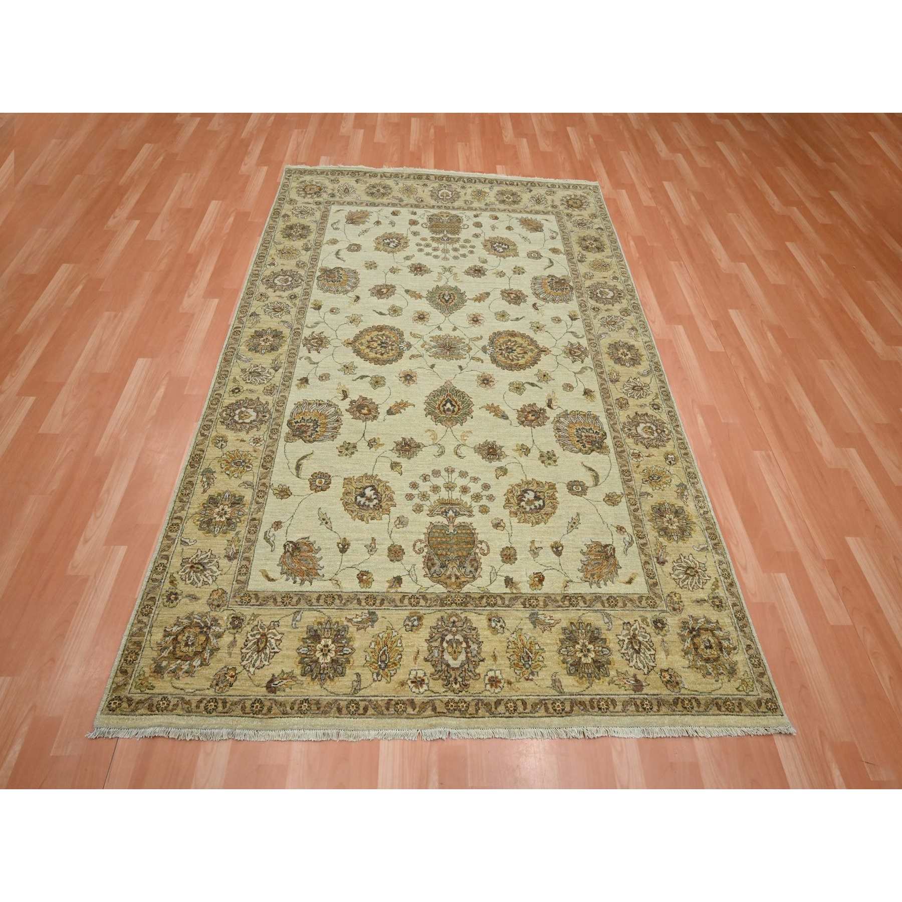 Oushak-And-Peshawar-Hand-Knotted-Rug-381790