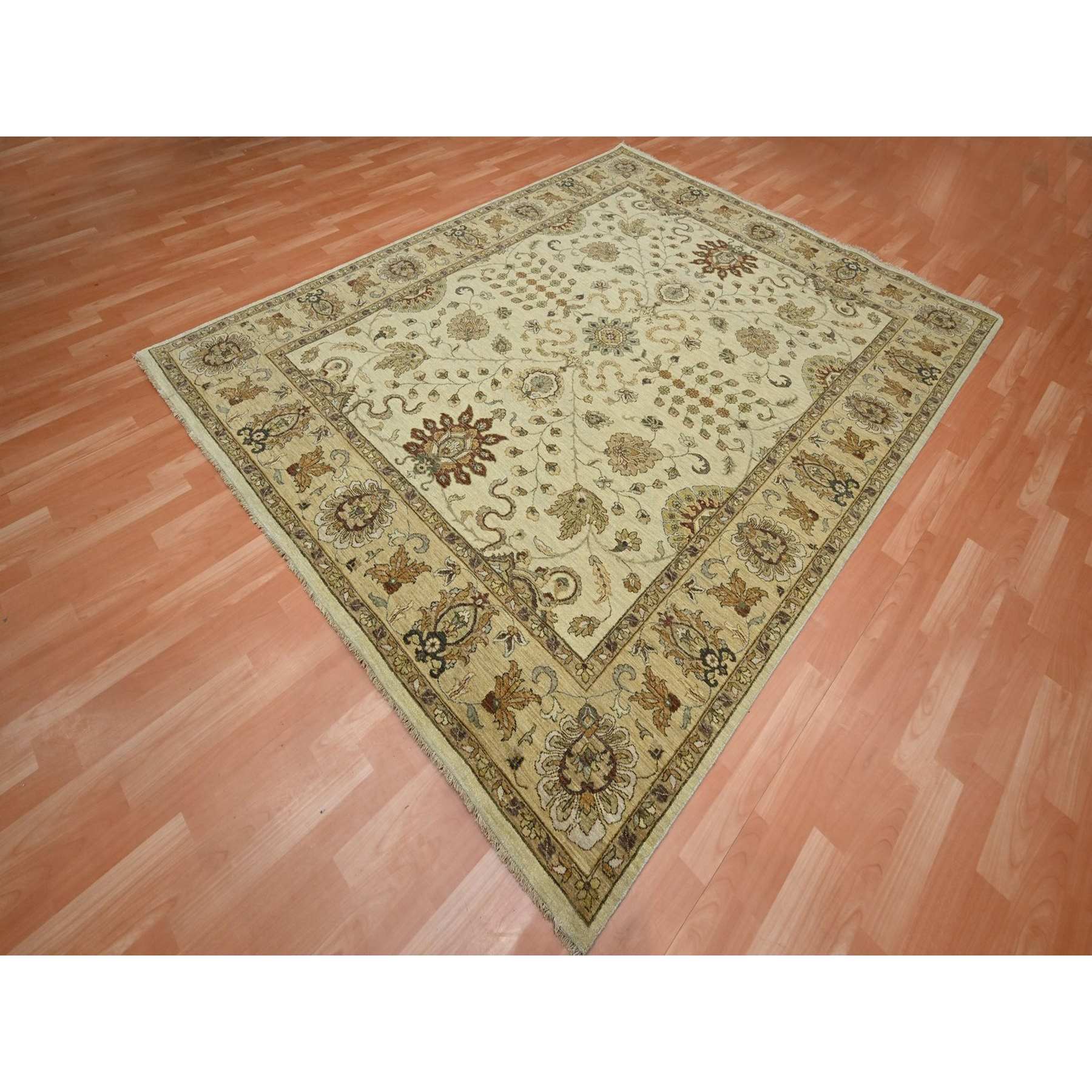 Oushak-And-Peshawar-Hand-Knotted-Rug-381850