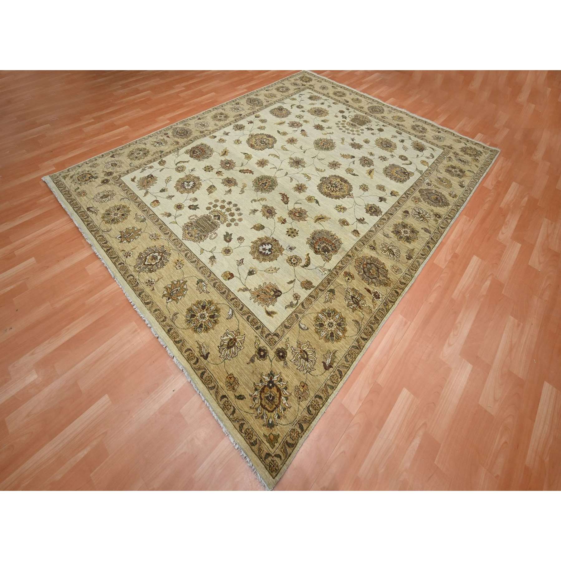 Oushak-And-Peshawar-Hand-Knotted-Rug-381885