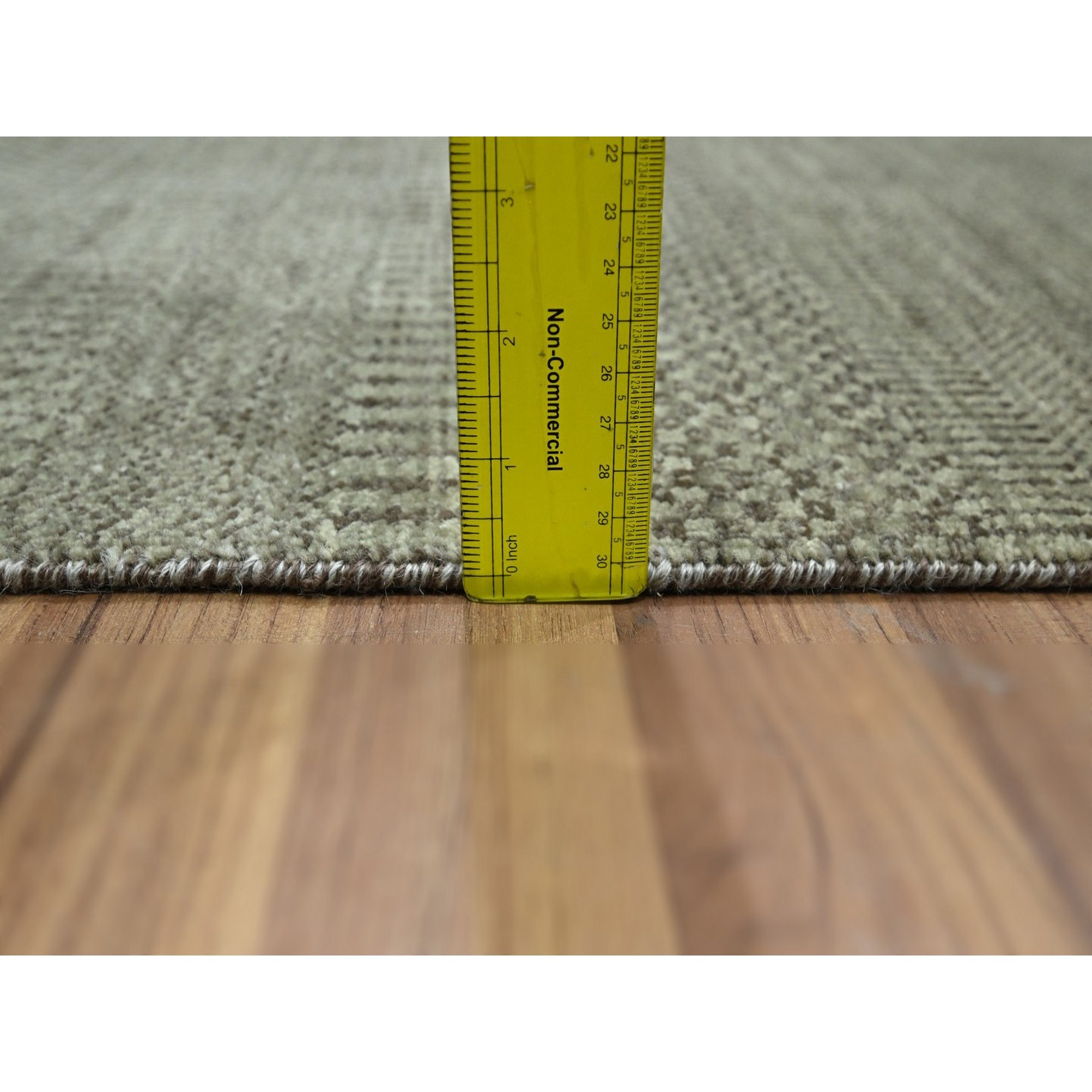 Wool-and-Silk-Hand-Knotted-Rug-382405