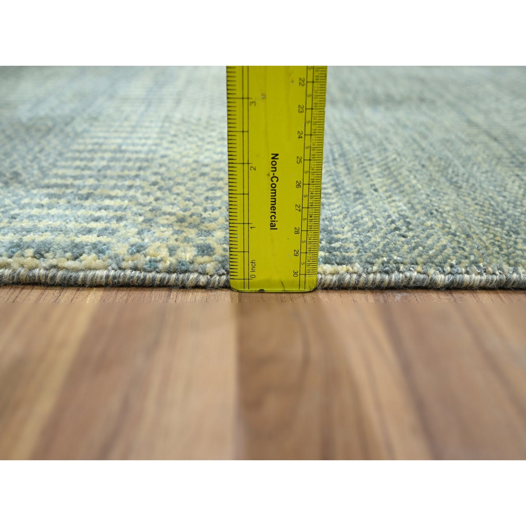 Wool-and-Silk-Hand-Knotted-Rug-382475