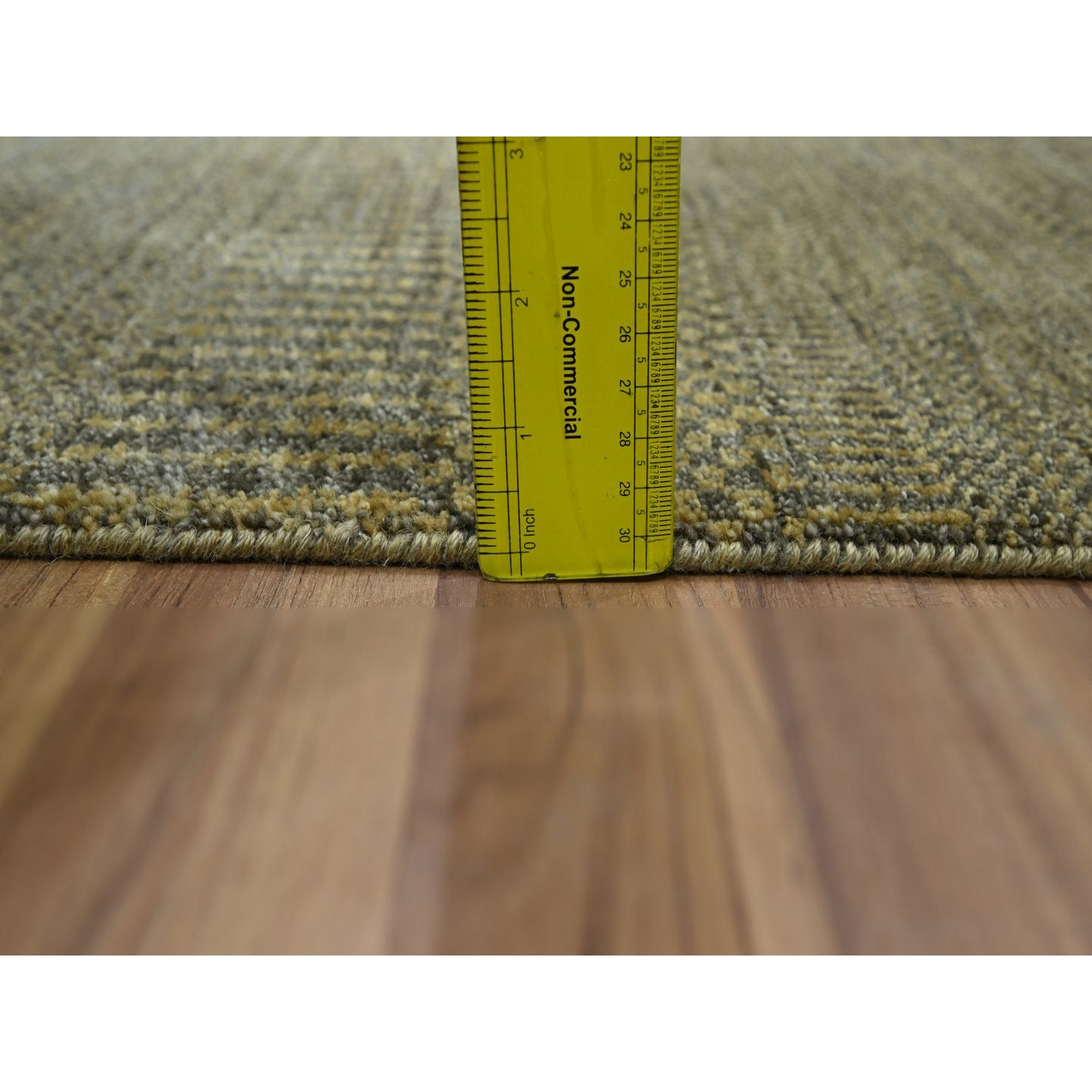 Modern-and-Contemporary-Hand-Knotted-Rug-382565