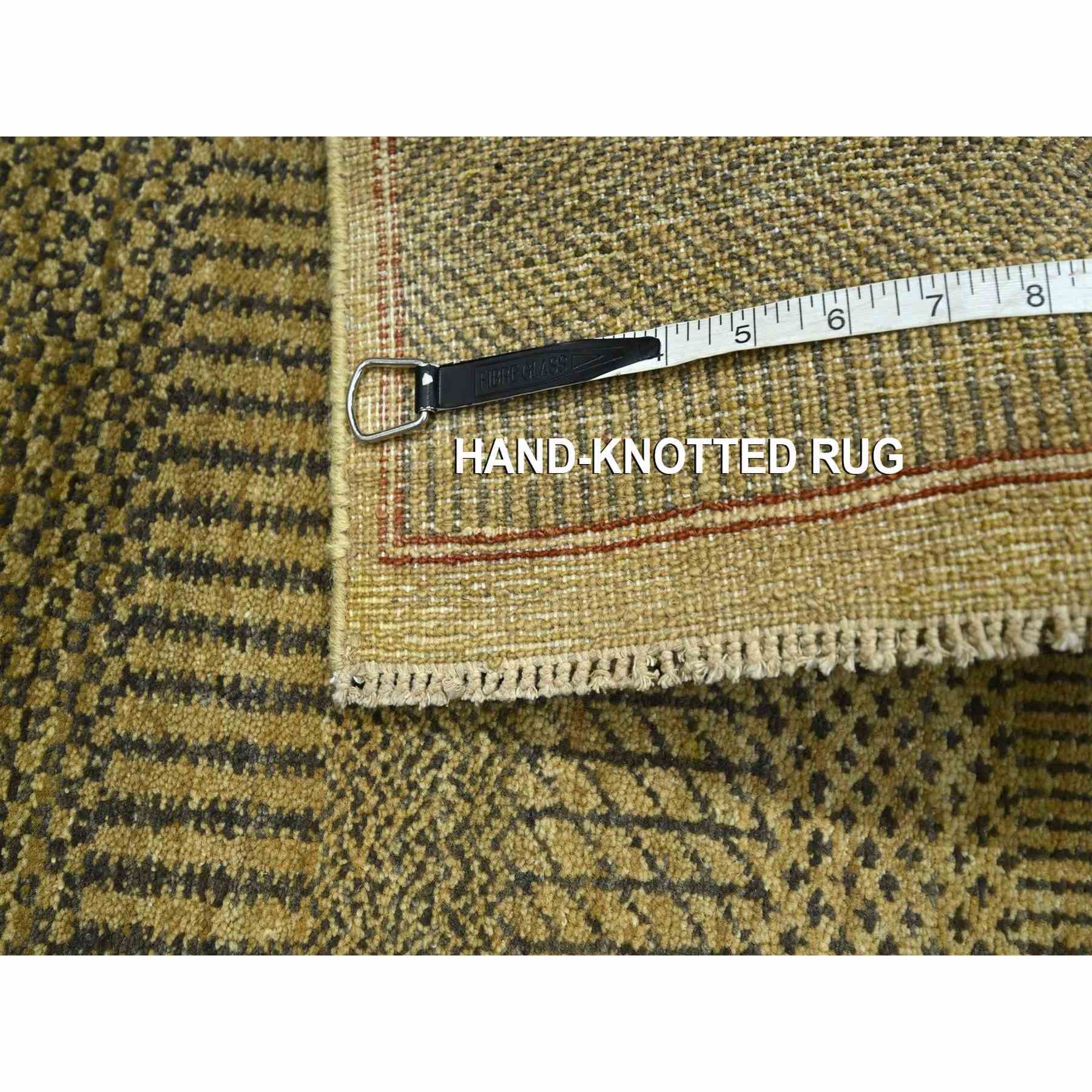 Modern-and-Contemporary-Hand-Knotted-Rug-382575
