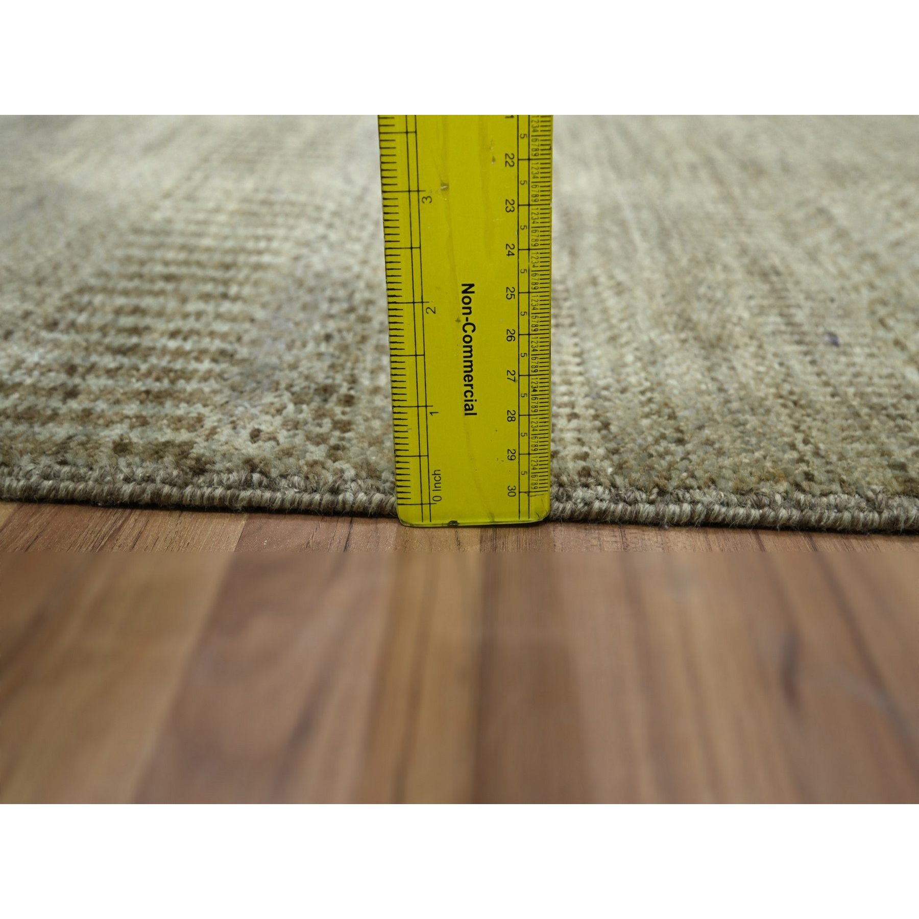 Modern-and-Contemporary-Hand-Knotted-Rug-382580