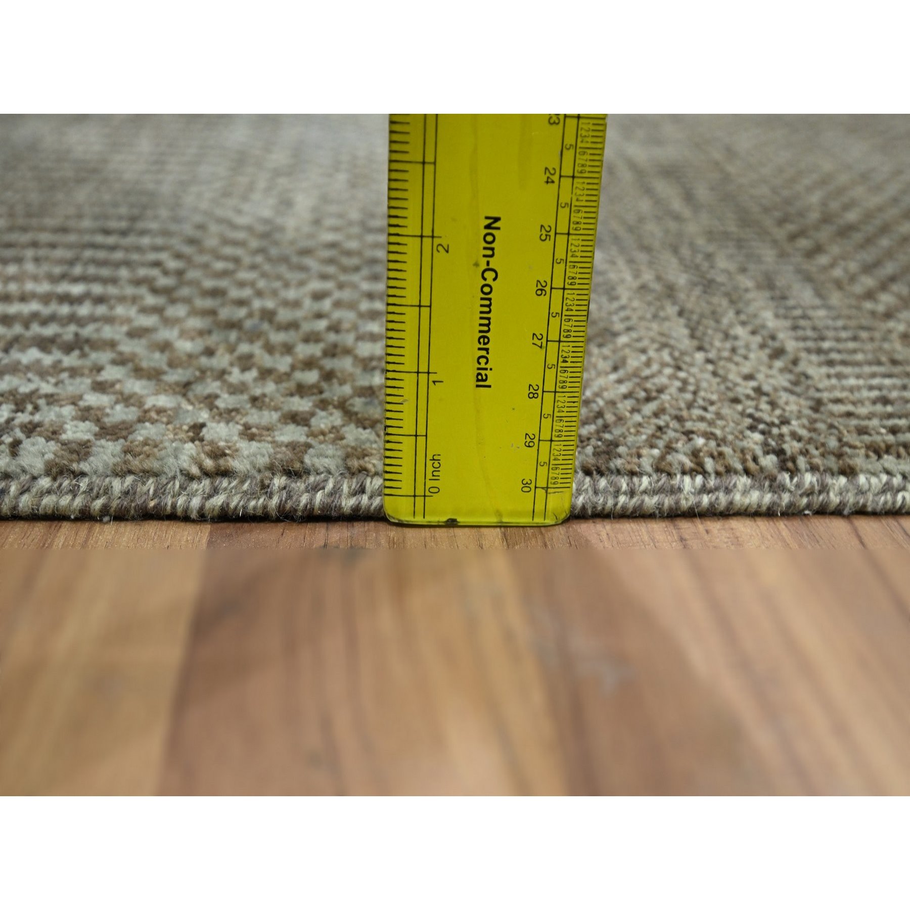 Modern-and-Contemporary-Hand-Knotted-Rug-382585