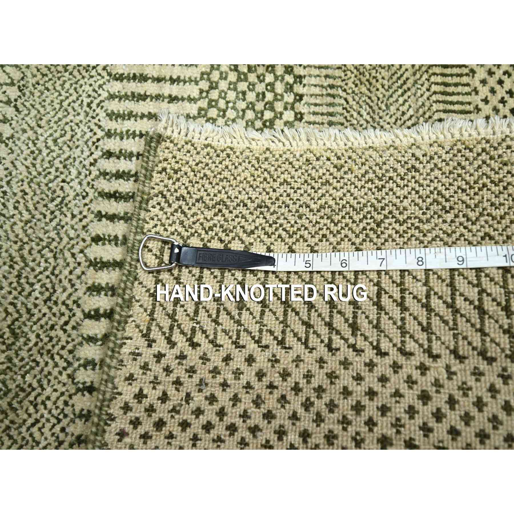 Modern-and-Contemporary-Hand-Knotted-Rug-382615