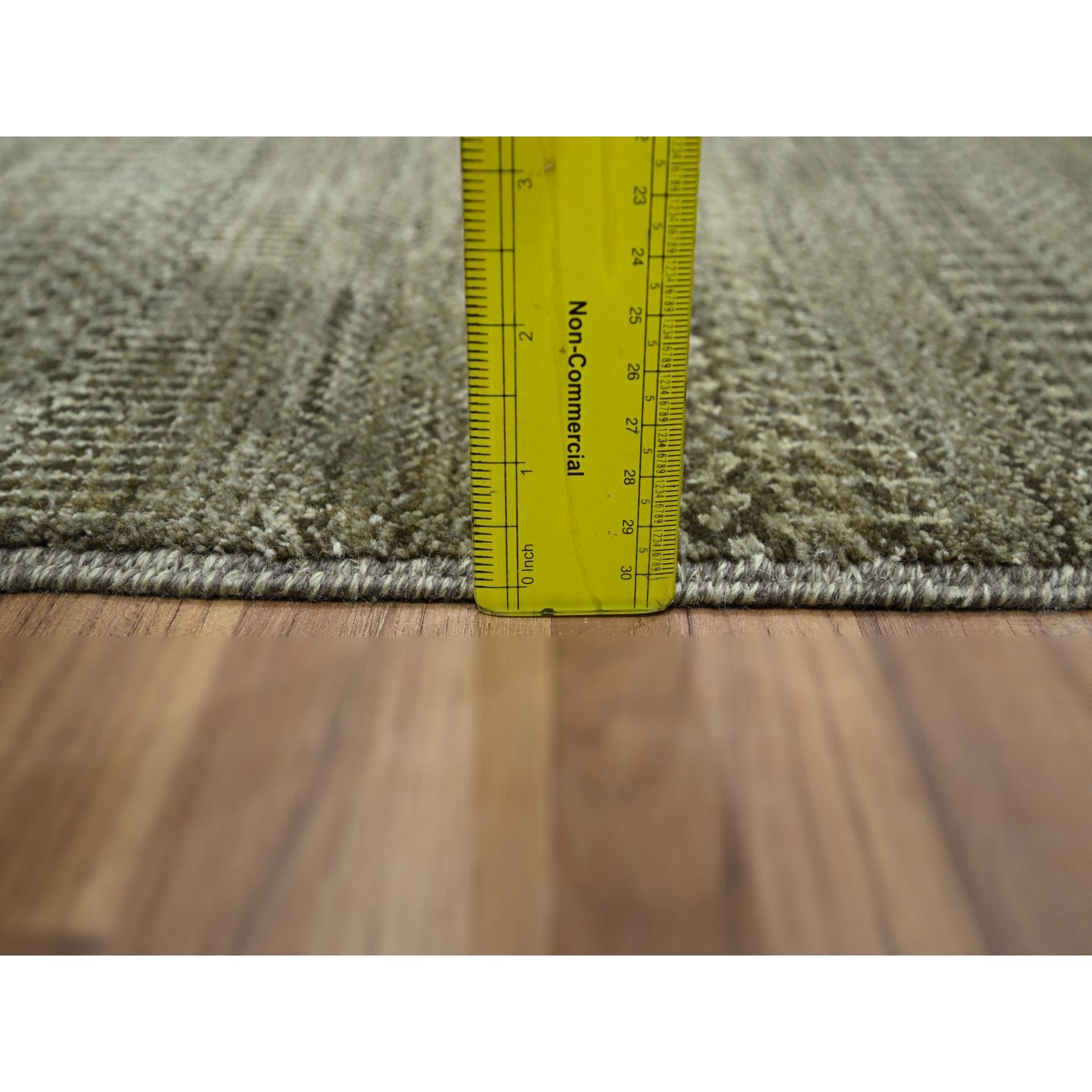 Modern-and-Contemporary-Hand-Knotted-Rug-382650