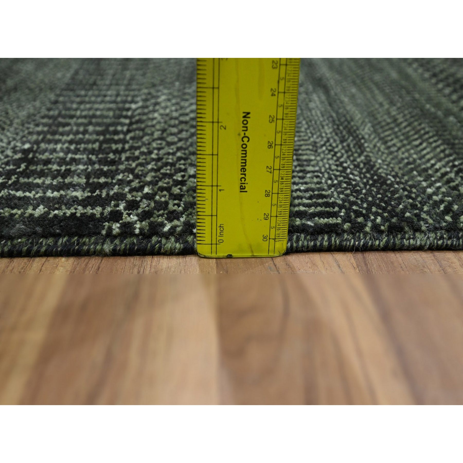 Modern-and-Contemporary-Hand-Knotted-Rug-382655