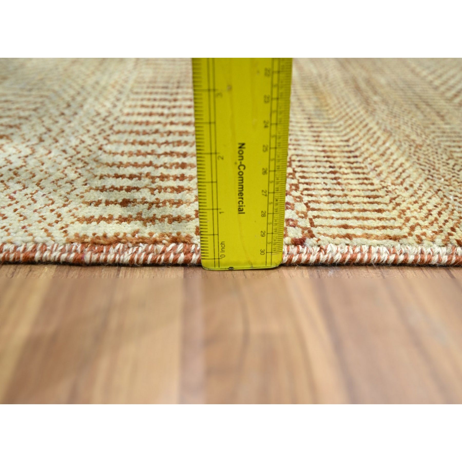 Modern-and-Contemporary-Hand-Knotted-Rug-382695