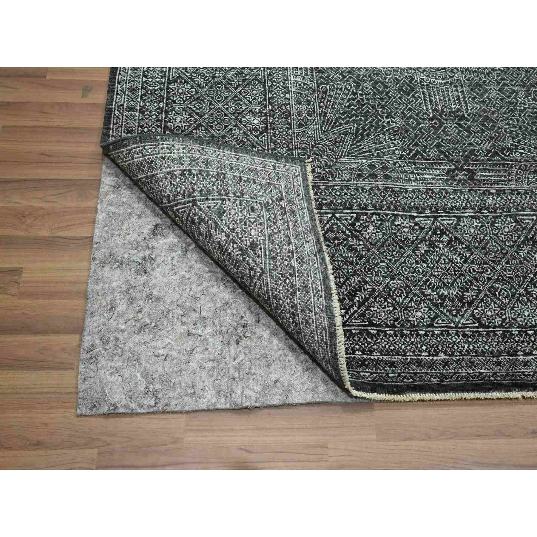 Modern-and-Contemporary-Hand-Knotted-Rug-382870