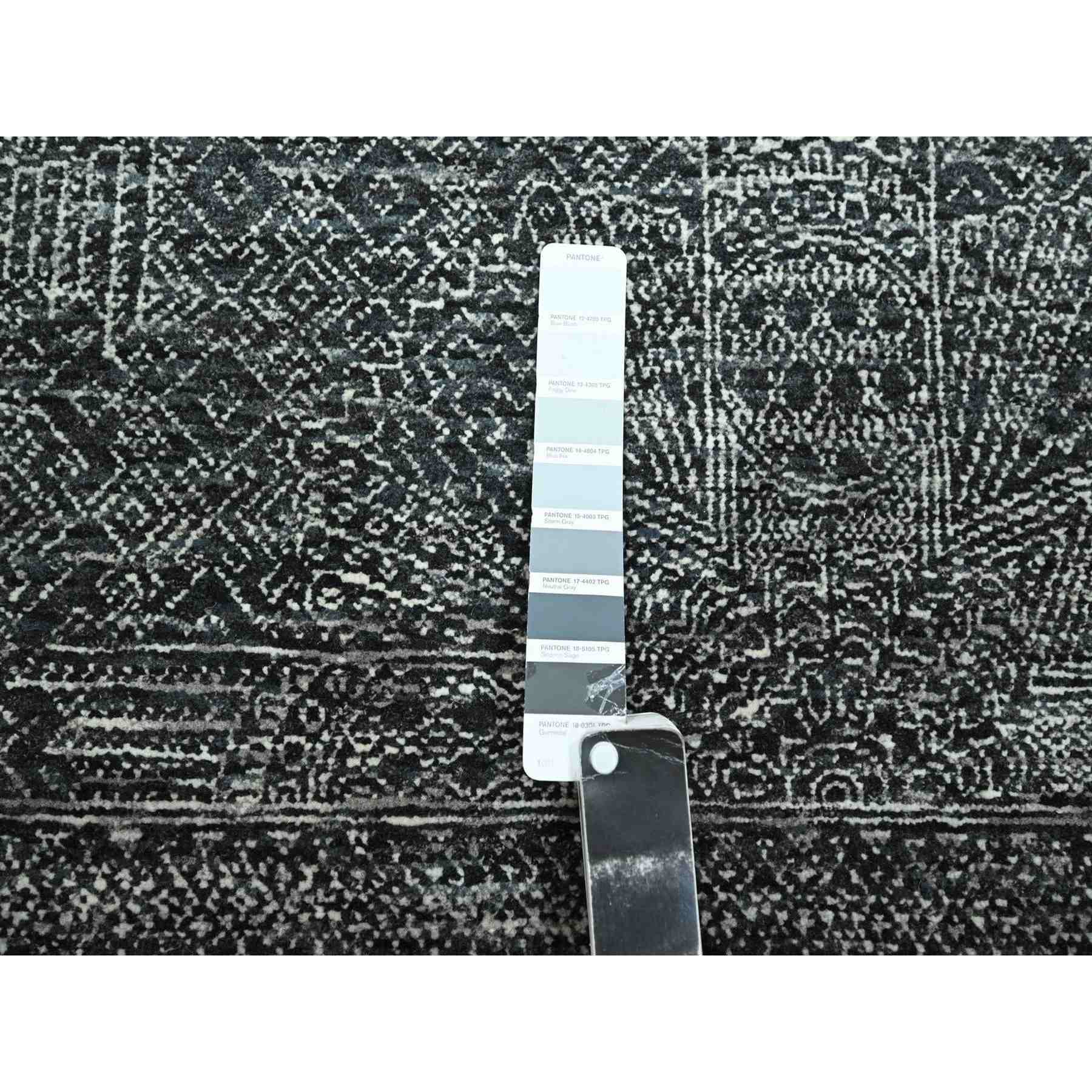Modern-and-Contemporary-Hand-Knotted-Rug-382870