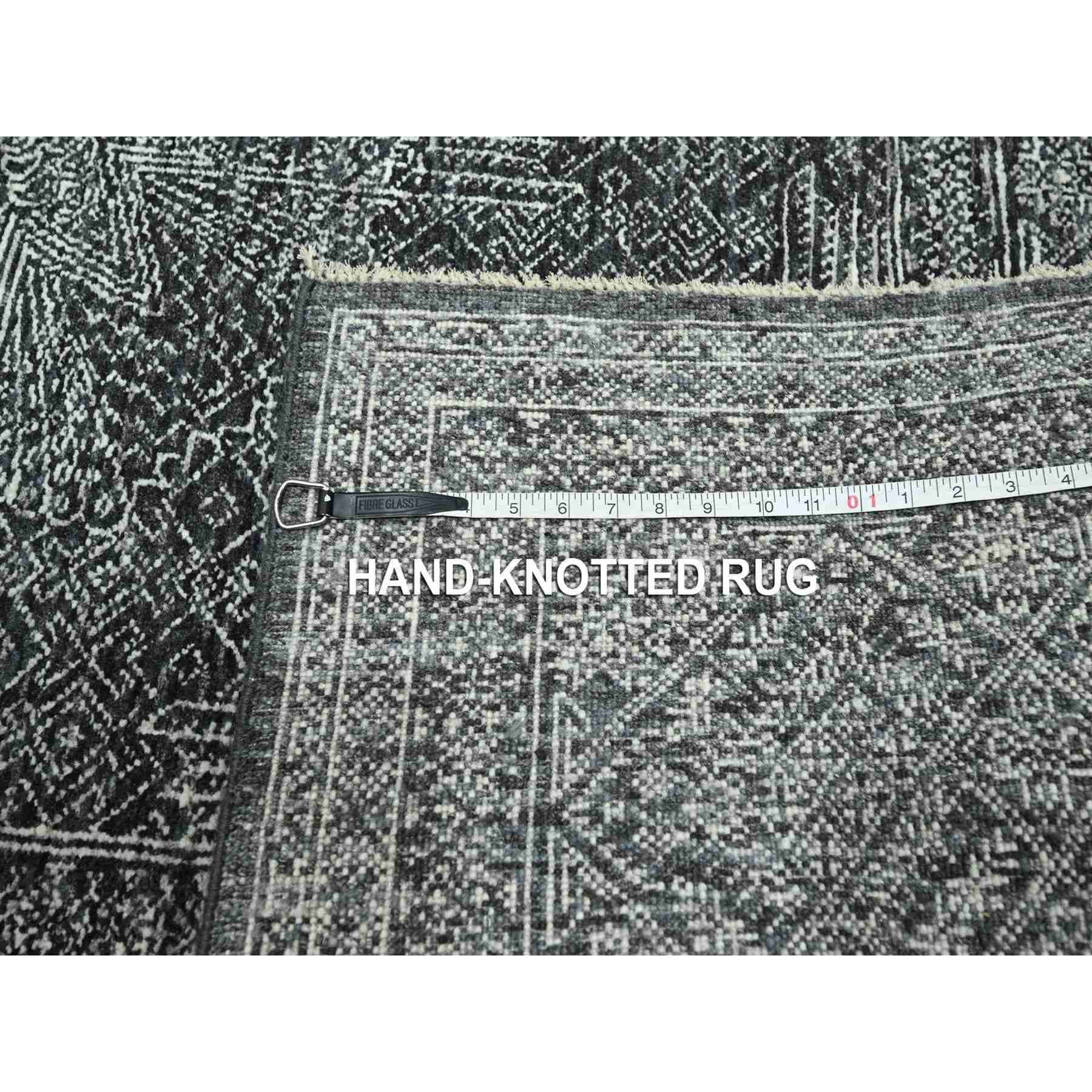 Modern-and-Contemporary-Hand-Knotted-Rug-382870