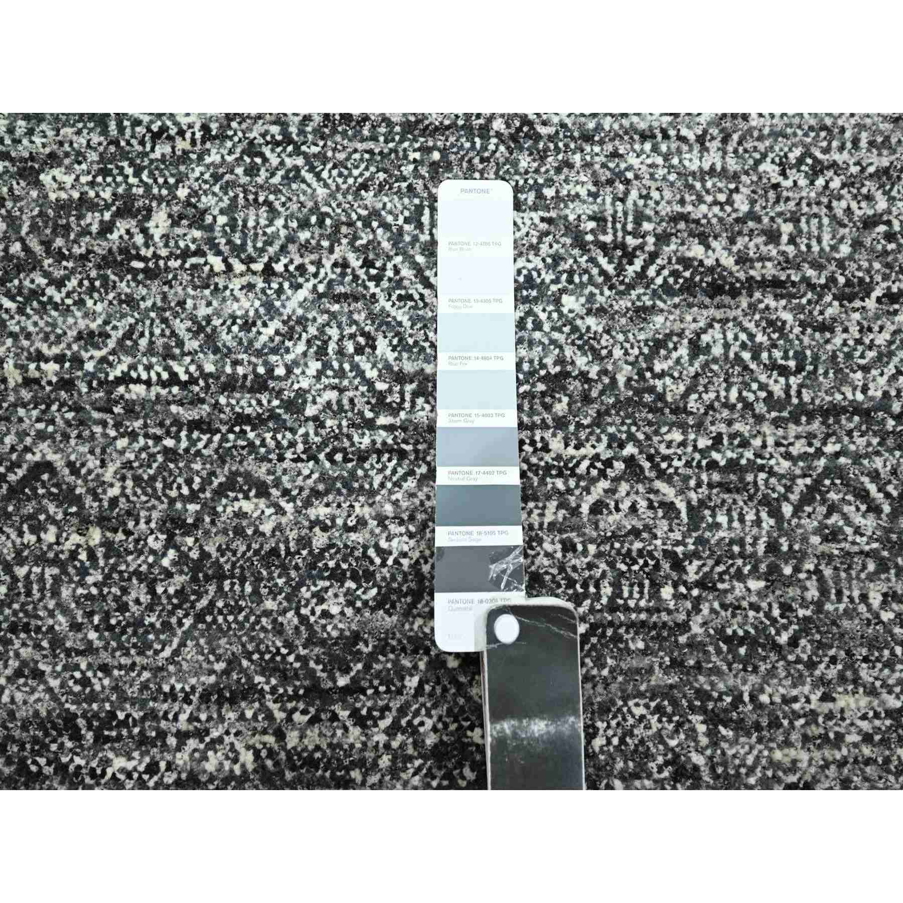 Modern-and-Contemporary-Hand-Knotted-Rug-382895