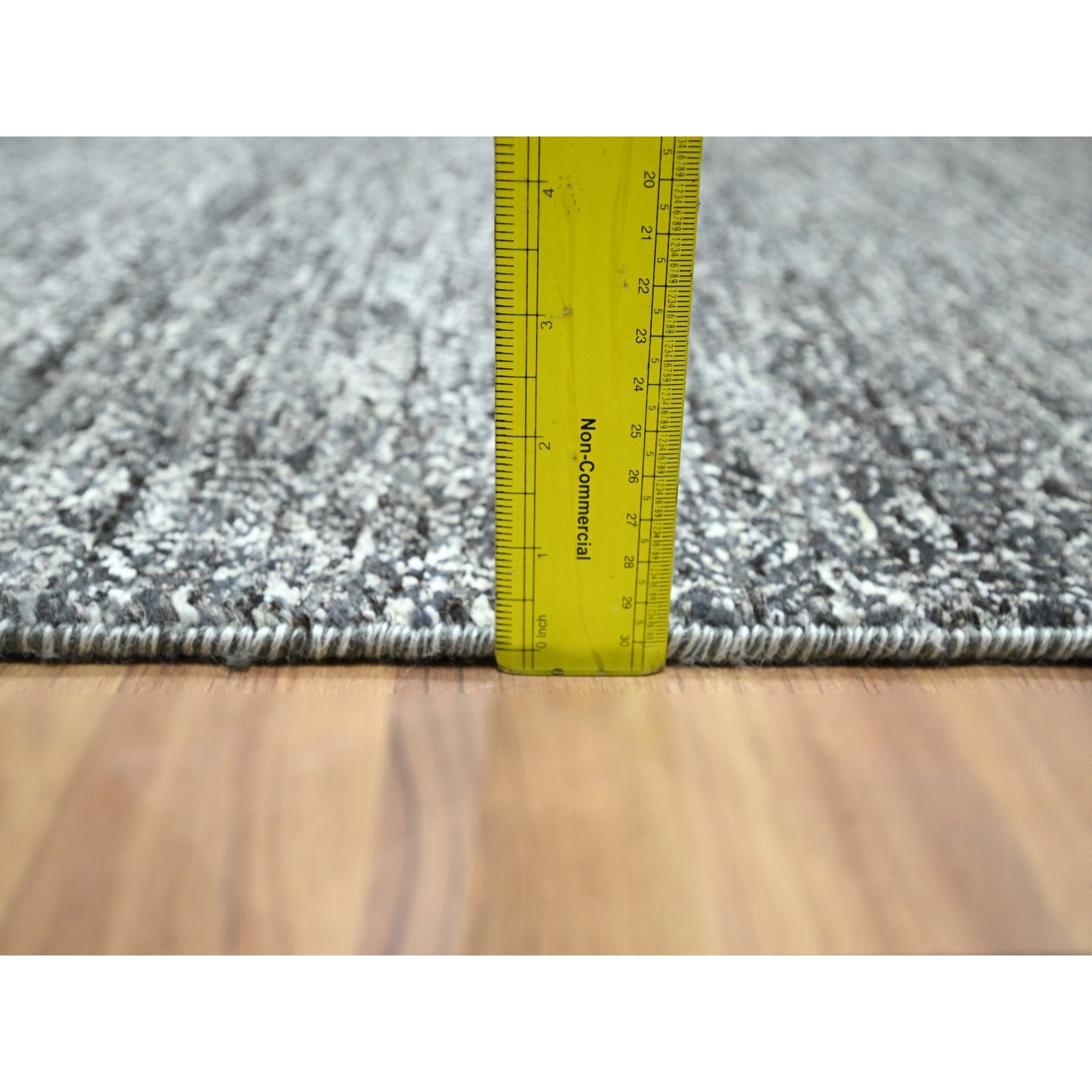 Modern-and-Contemporary-Hand-Knotted-Rug-382895