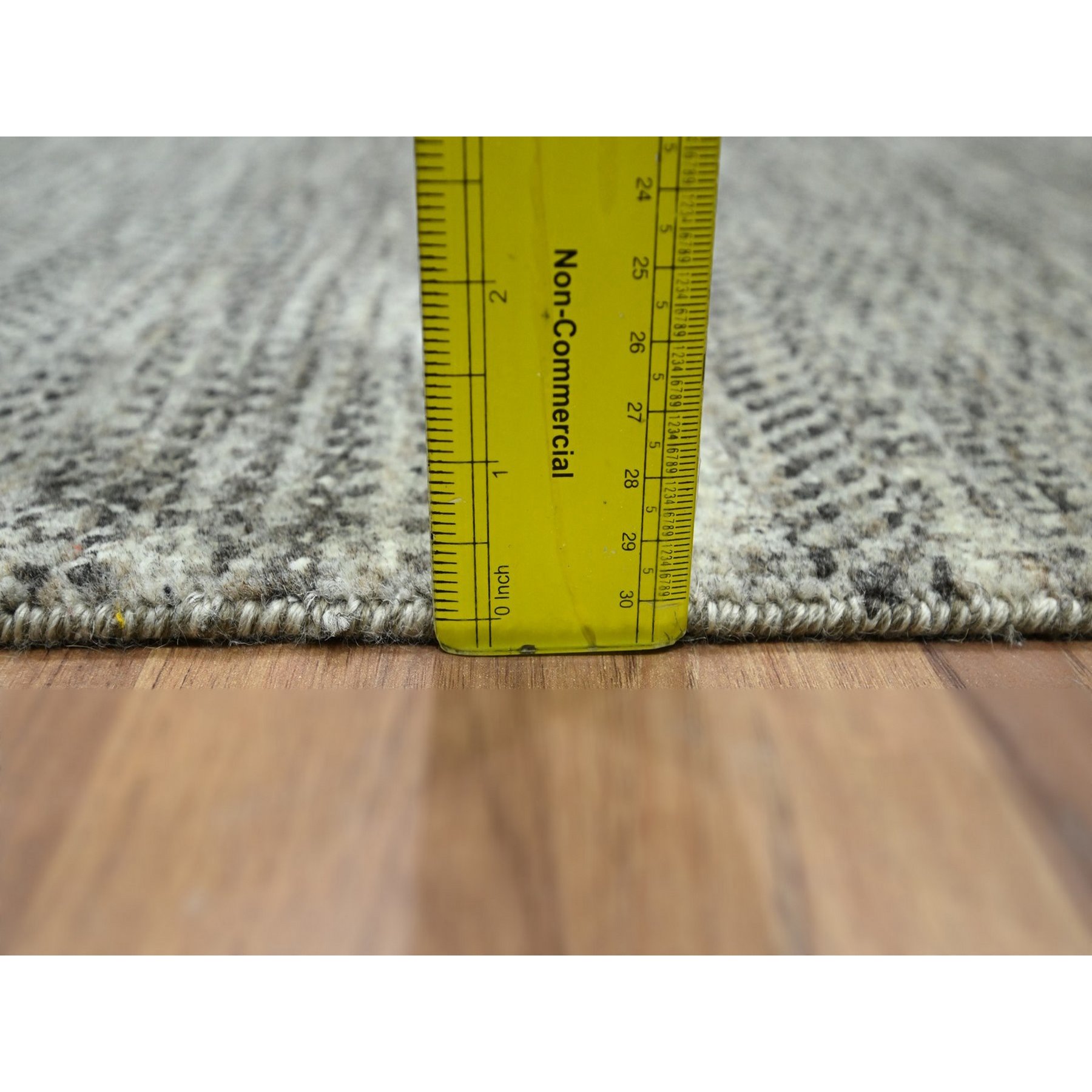 Modern-and-Contemporary-Hand-Knotted-Rug-382910