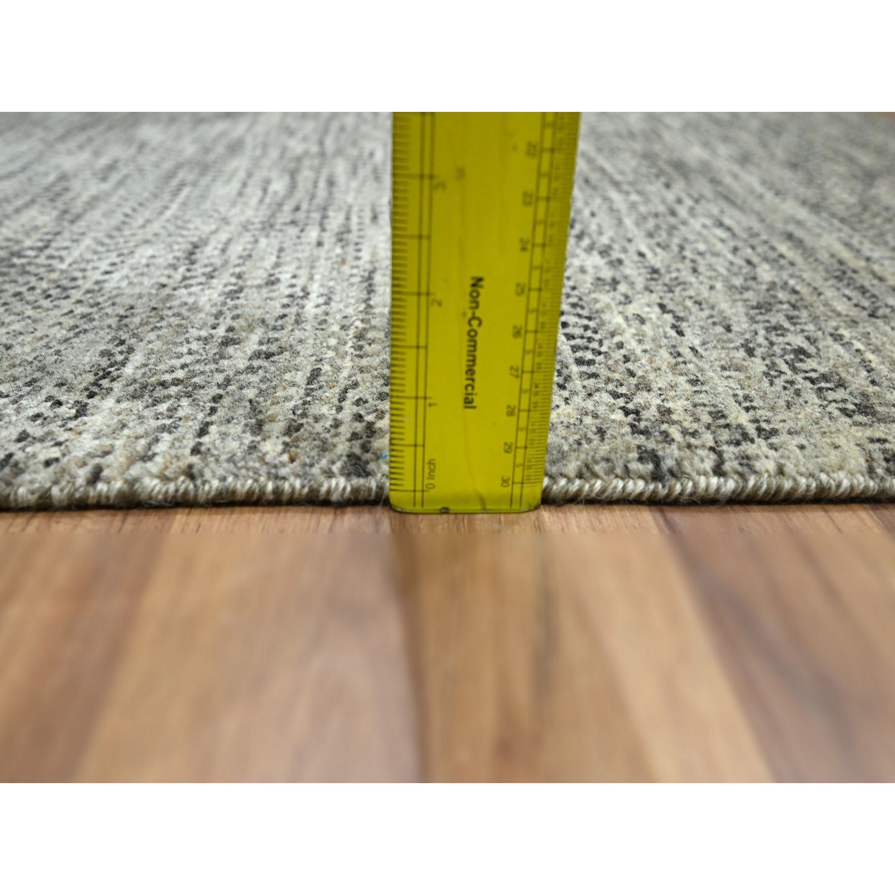 Modern-and-Contemporary-Hand-Knotted-Rug-382915