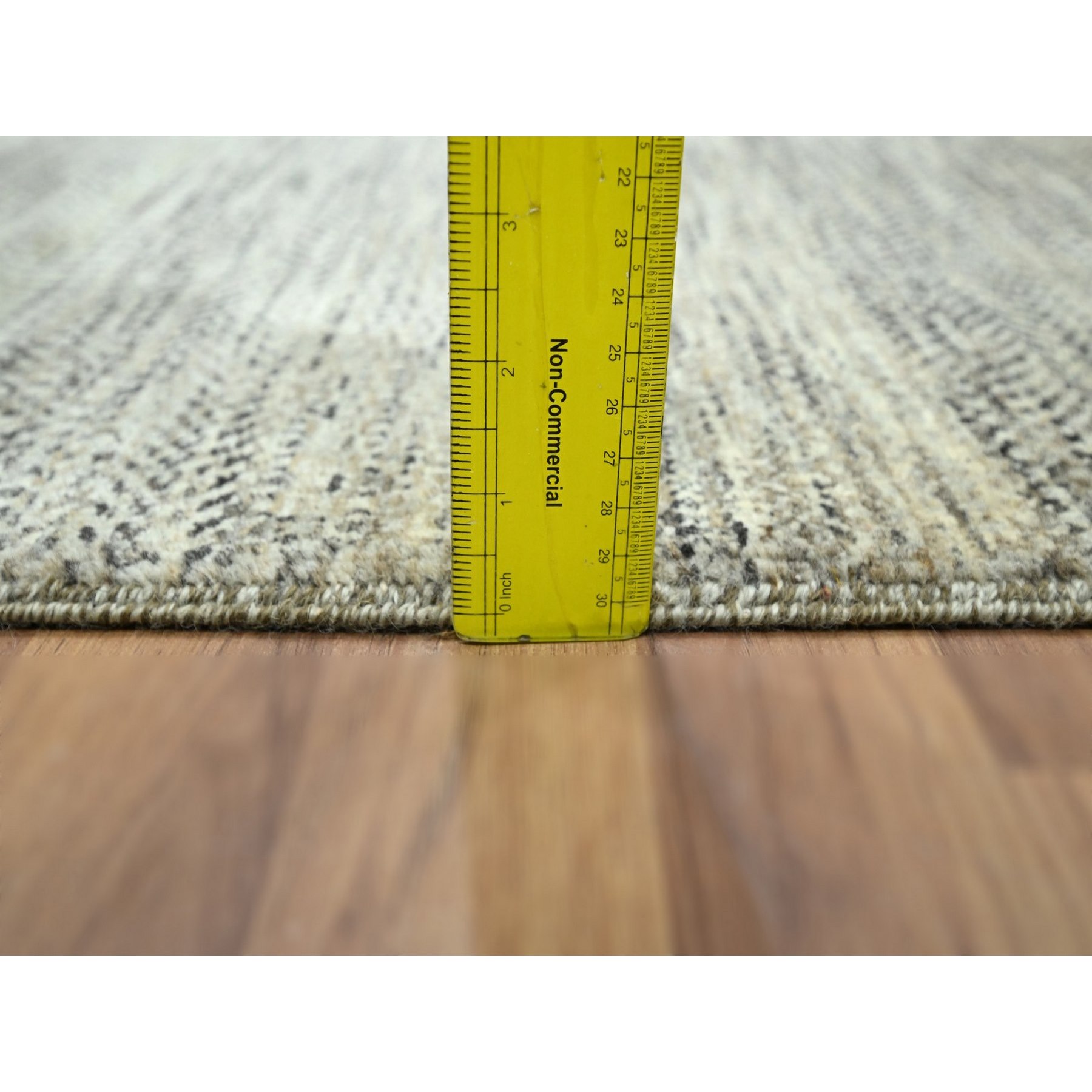 Modern-and-Contemporary-Hand-Knotted-Rug-382935