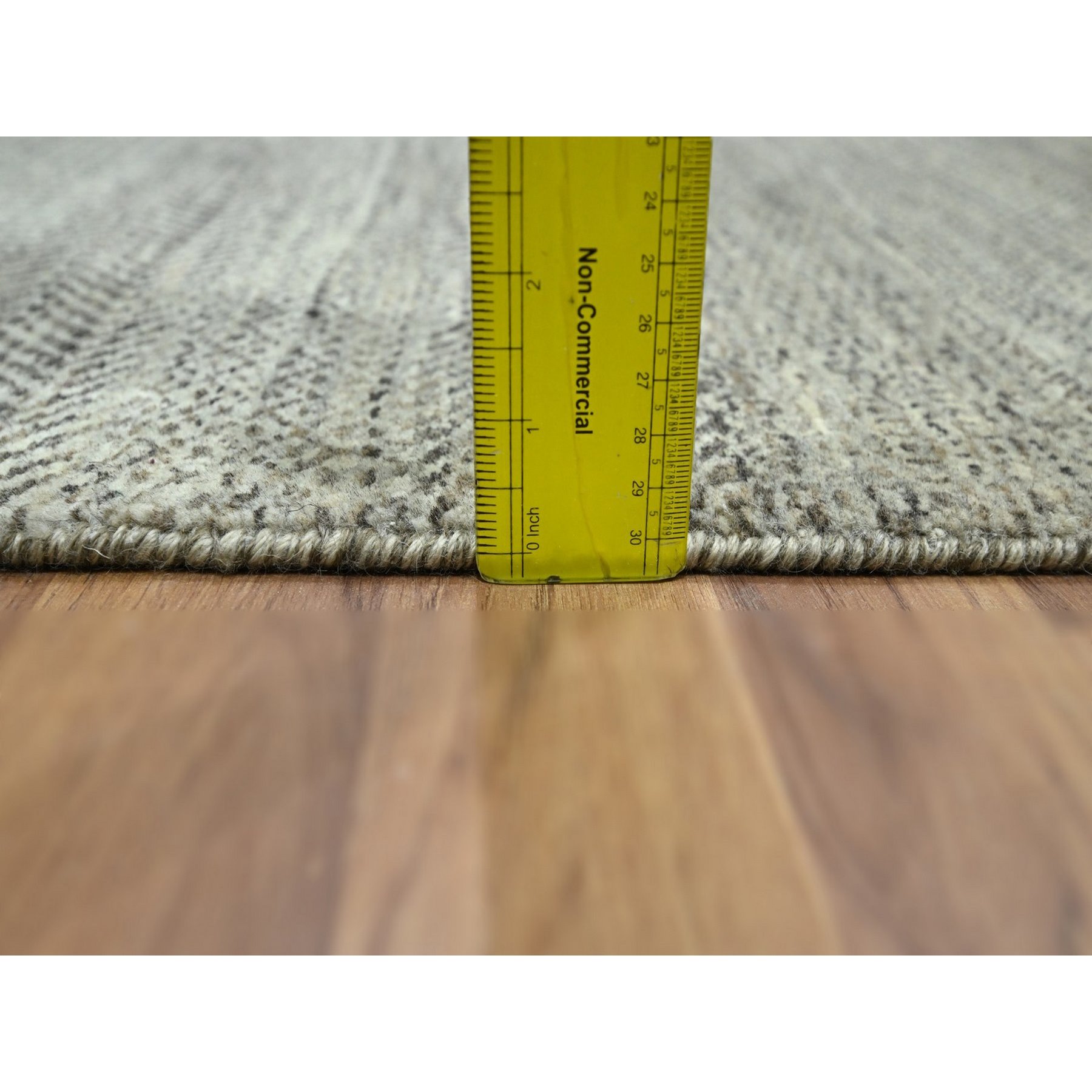 Modern-and-Contemporary-Hand-Knotted-Rug-382940