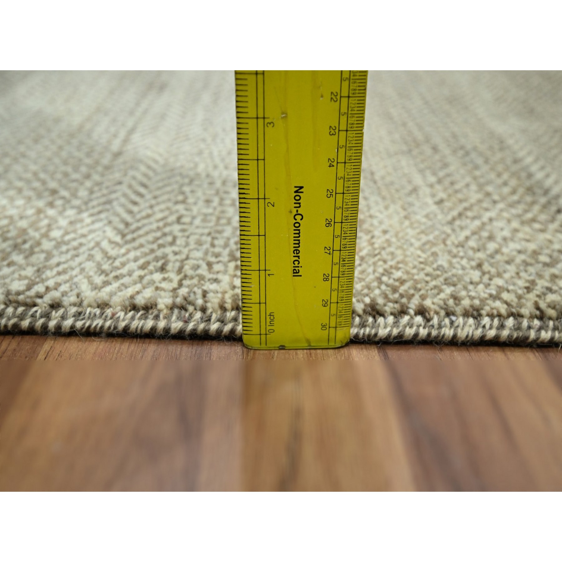 Modern-and-Contemporary-Hand-Knotted-Rug-382950