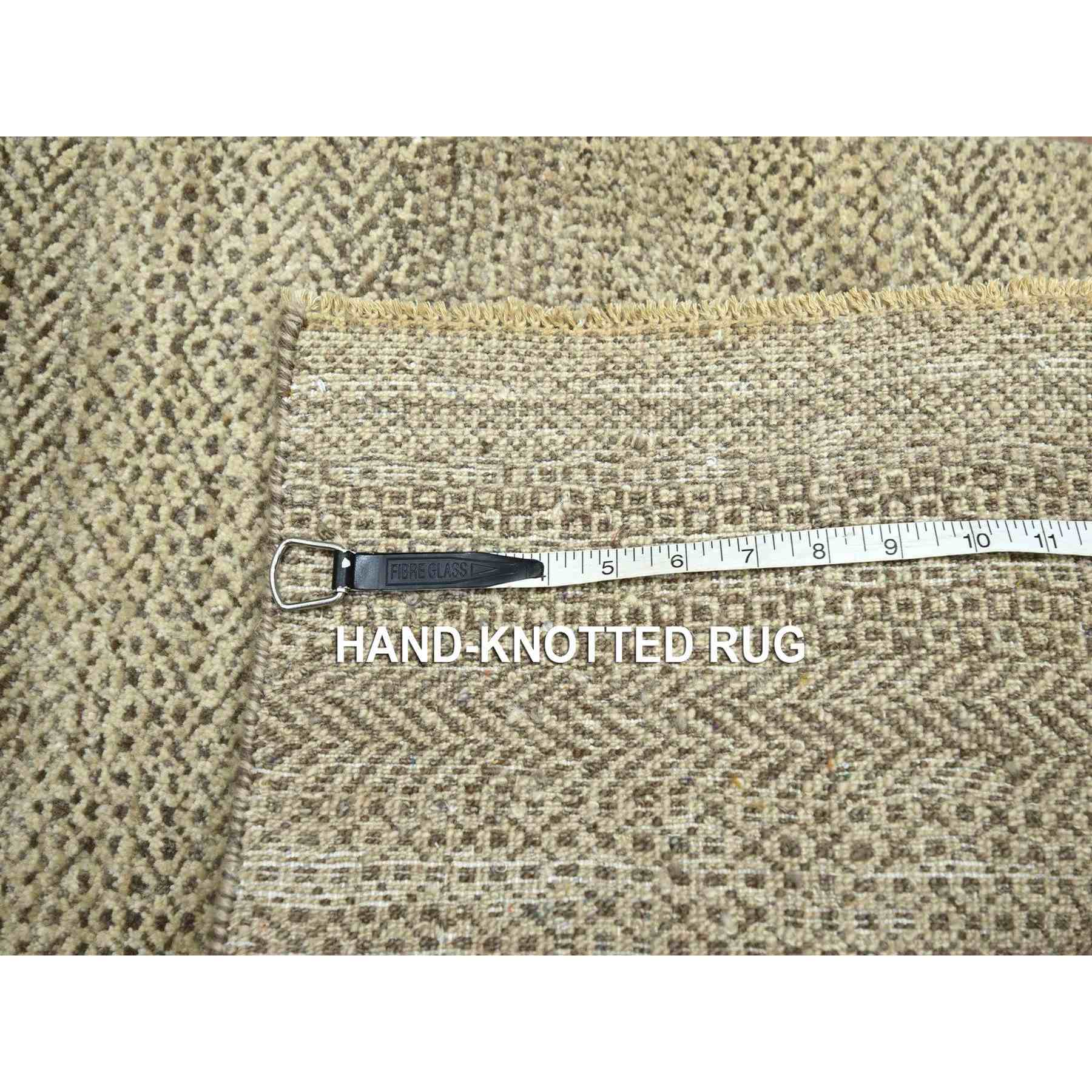 Modern-and-Contemporary-Hand-Knotted-Rug-382960