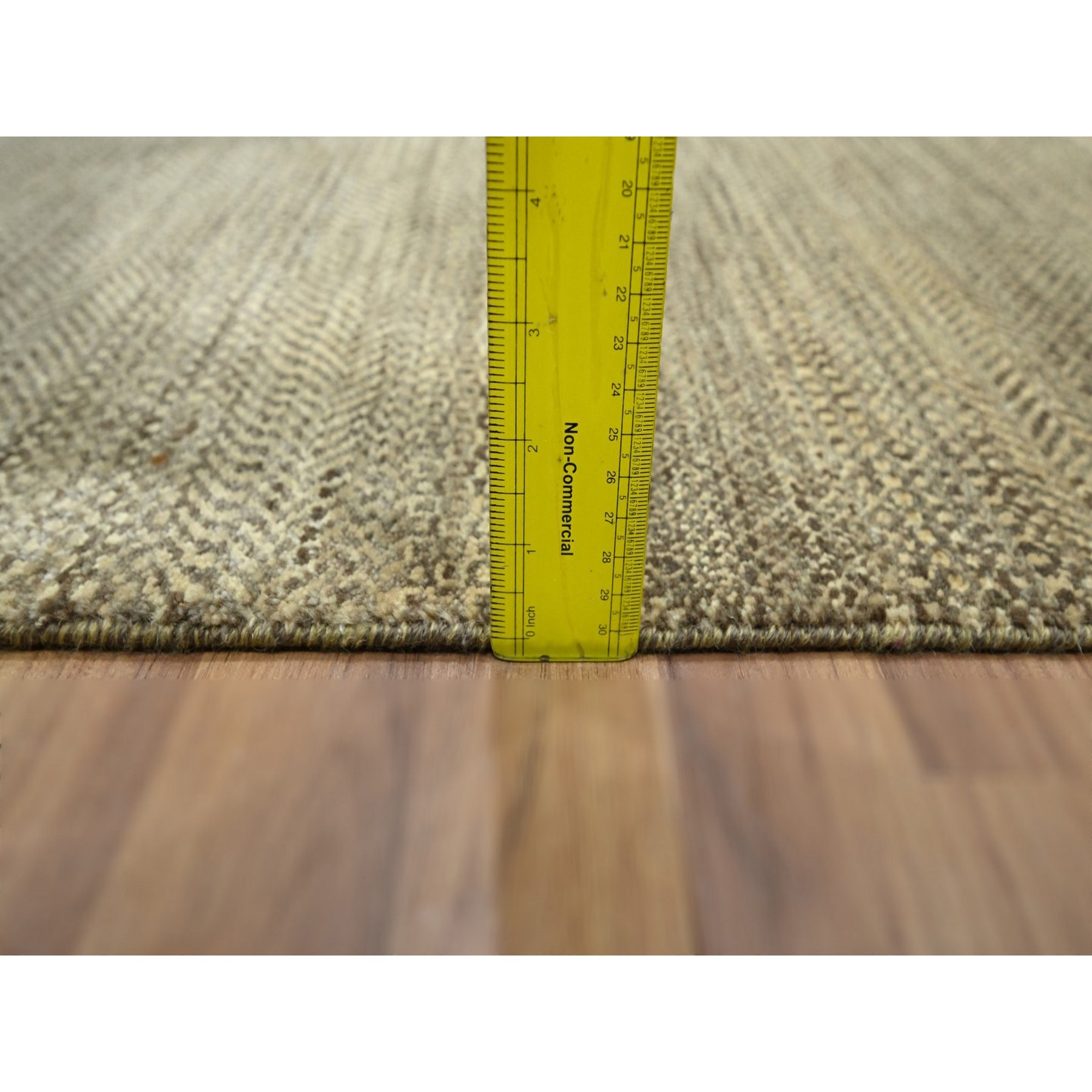 Modern-and-Contemporary-Hand-Knotted-Rug-382965