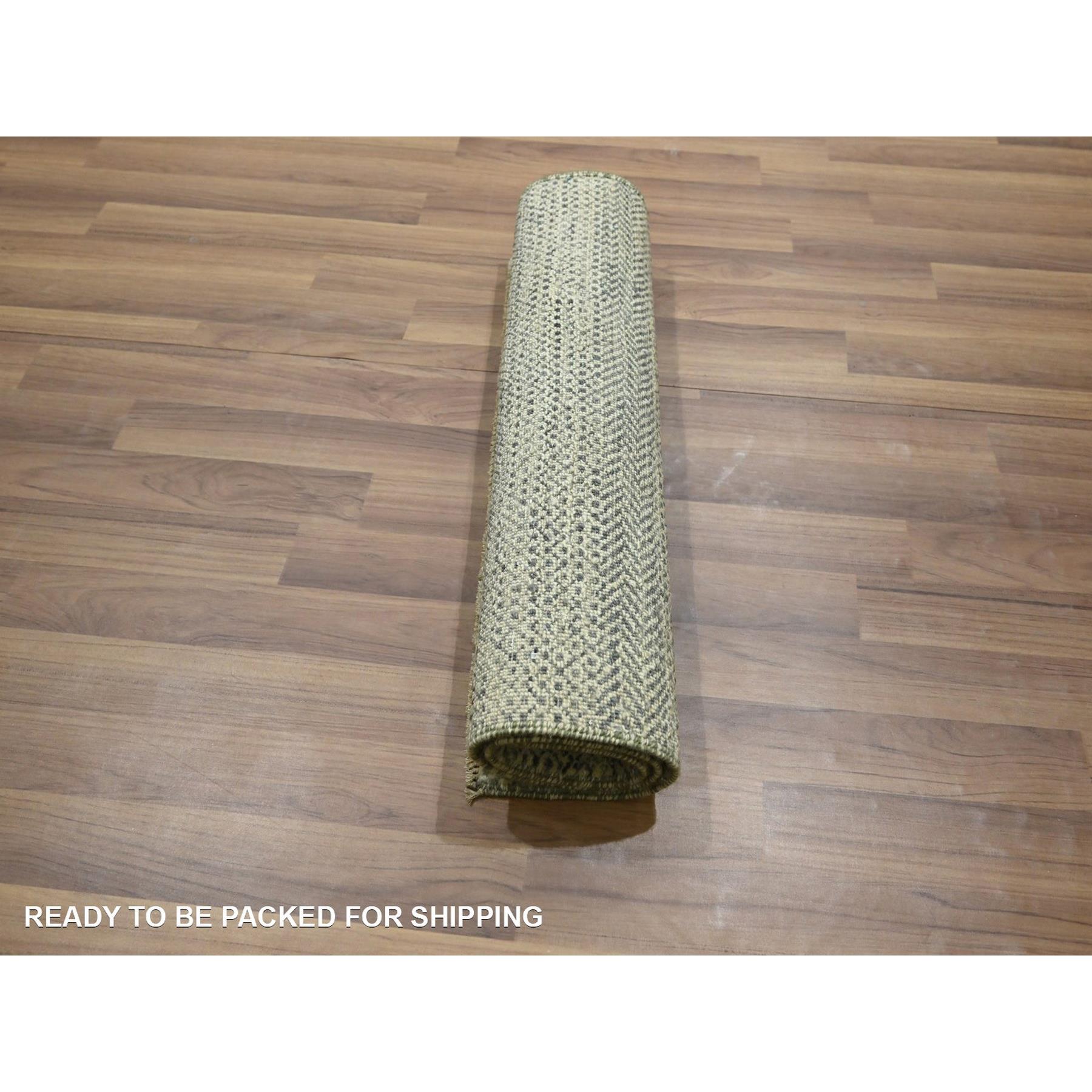 Modern-and-Contemporary-Hand-Knotted-Rug-382980