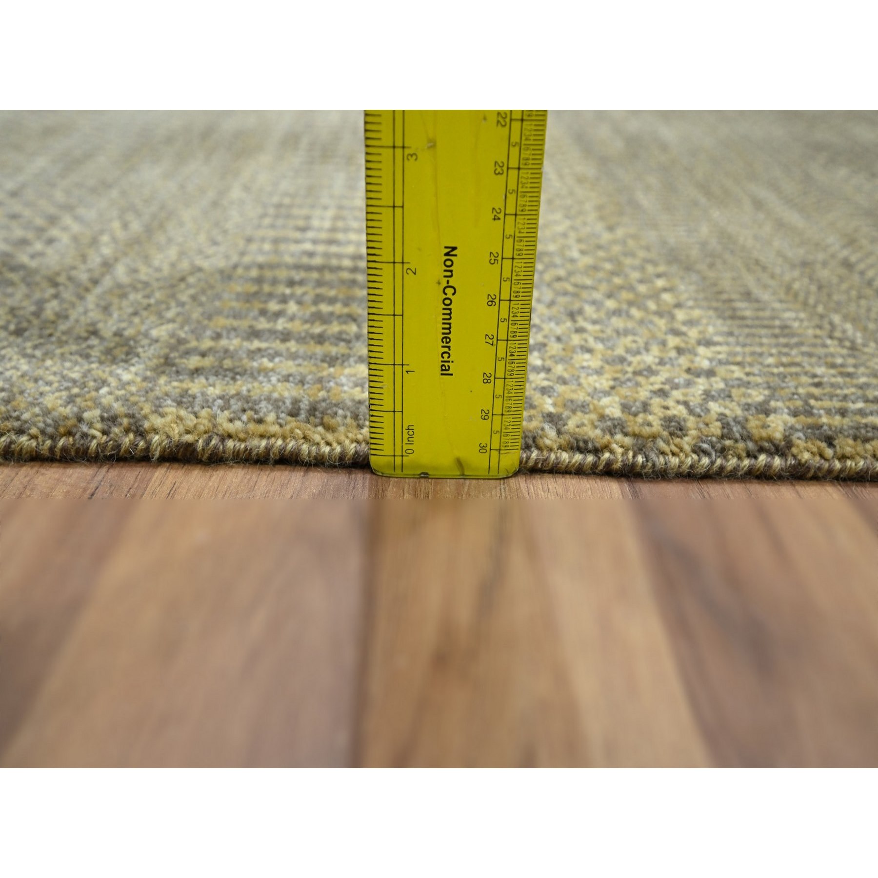 Modern-and-Contemporary-Hand-Knotted-Rug-383020