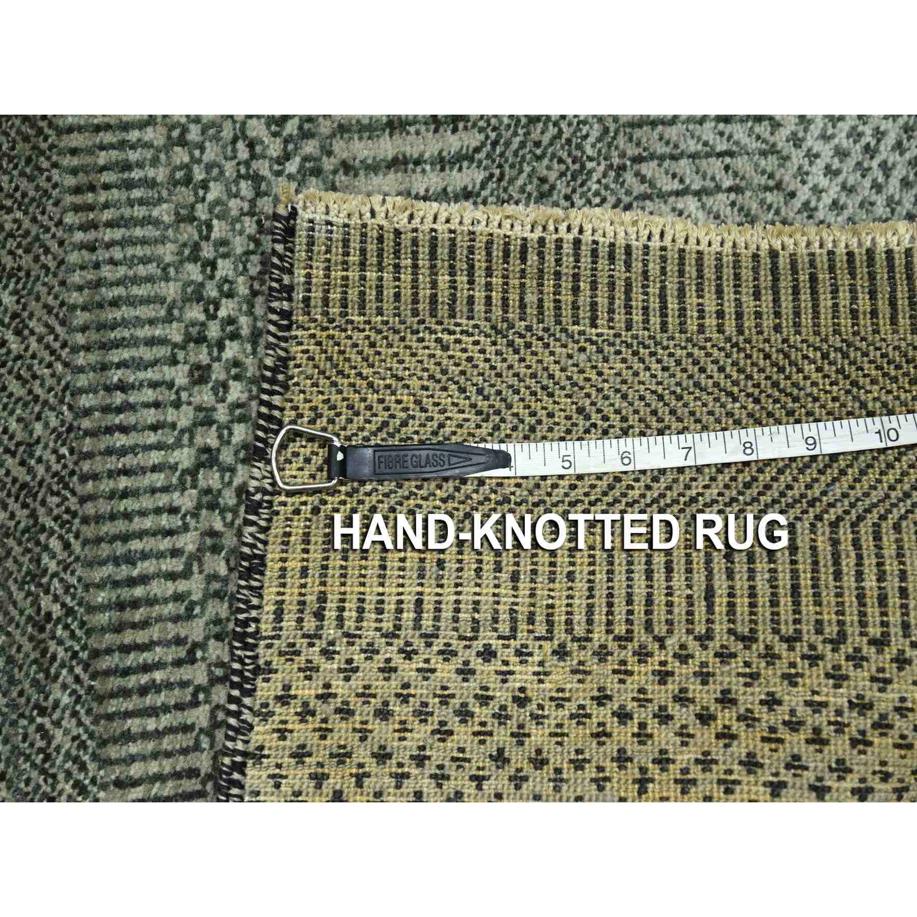 Modern-and-Contemporary-Hand-Knotted-Rug-383070