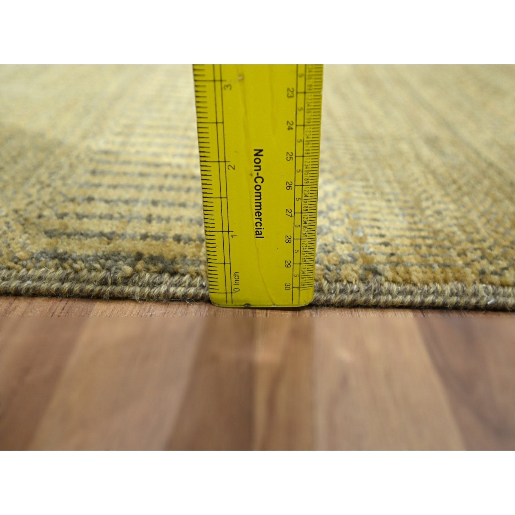 Modern-and-Contemporary-Hand-Knotted-Rug-383115