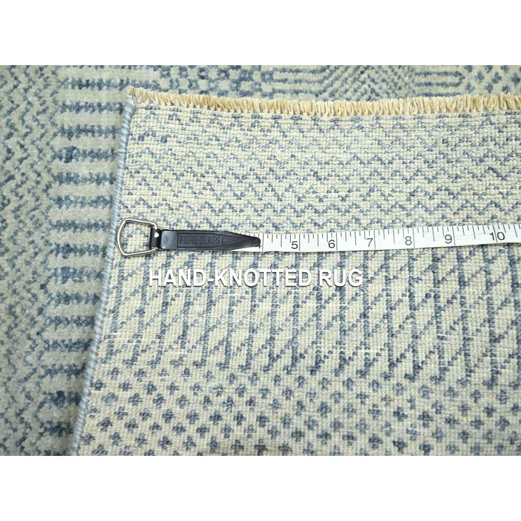 Modern-and-Contemporary-Hand-Knotted-Rug-383120