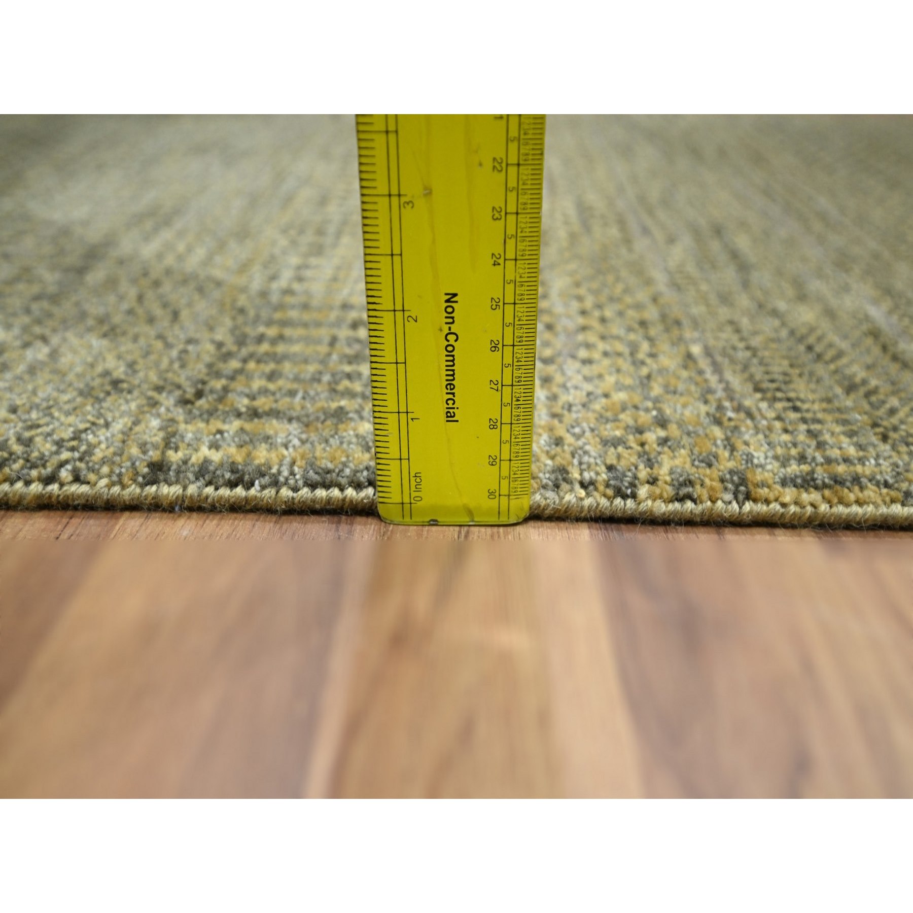 Modern-and-Contemporary-Hand-Knotted-Rug-383155