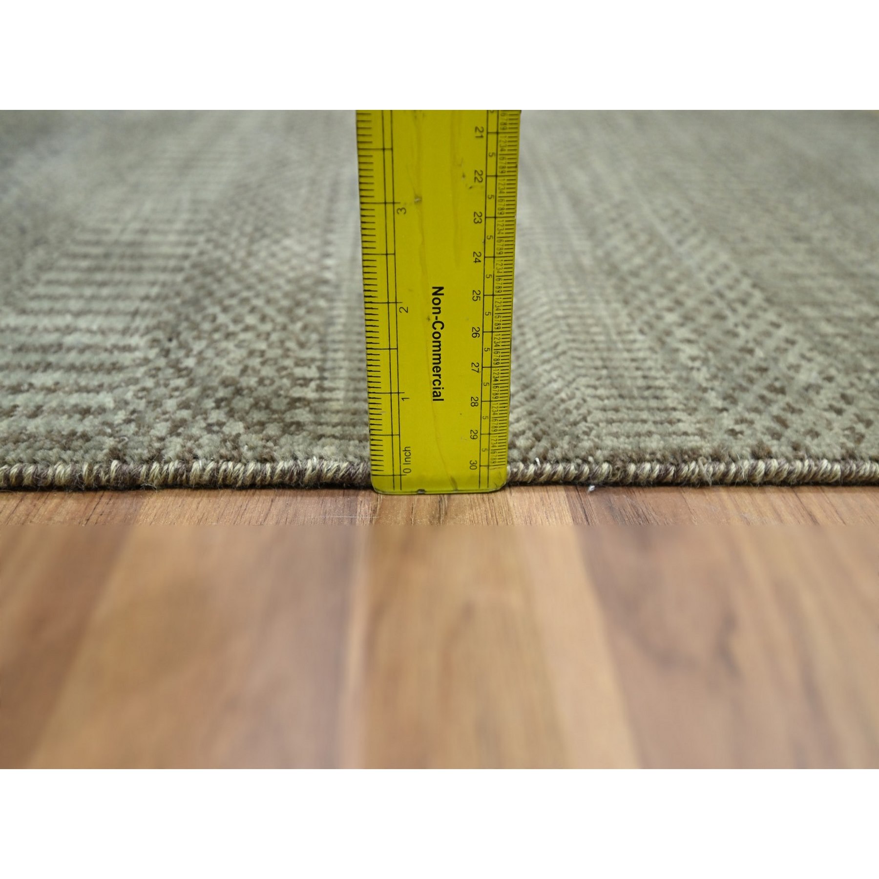 Modern-and-Contemporary-Hand-Knotted-Rug-383205