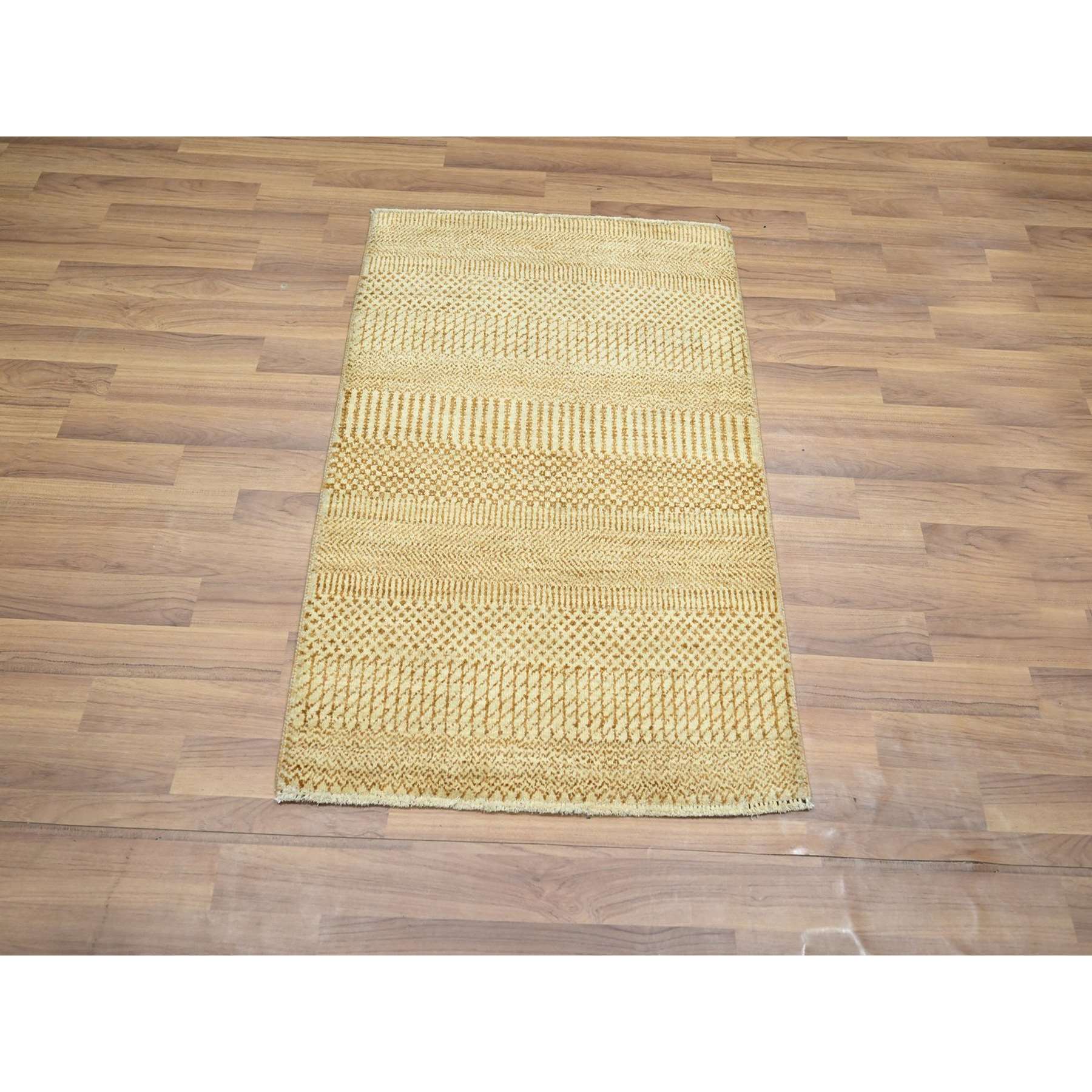Modern-and-Contemporary-Hand-Knotted-Rug-383215
