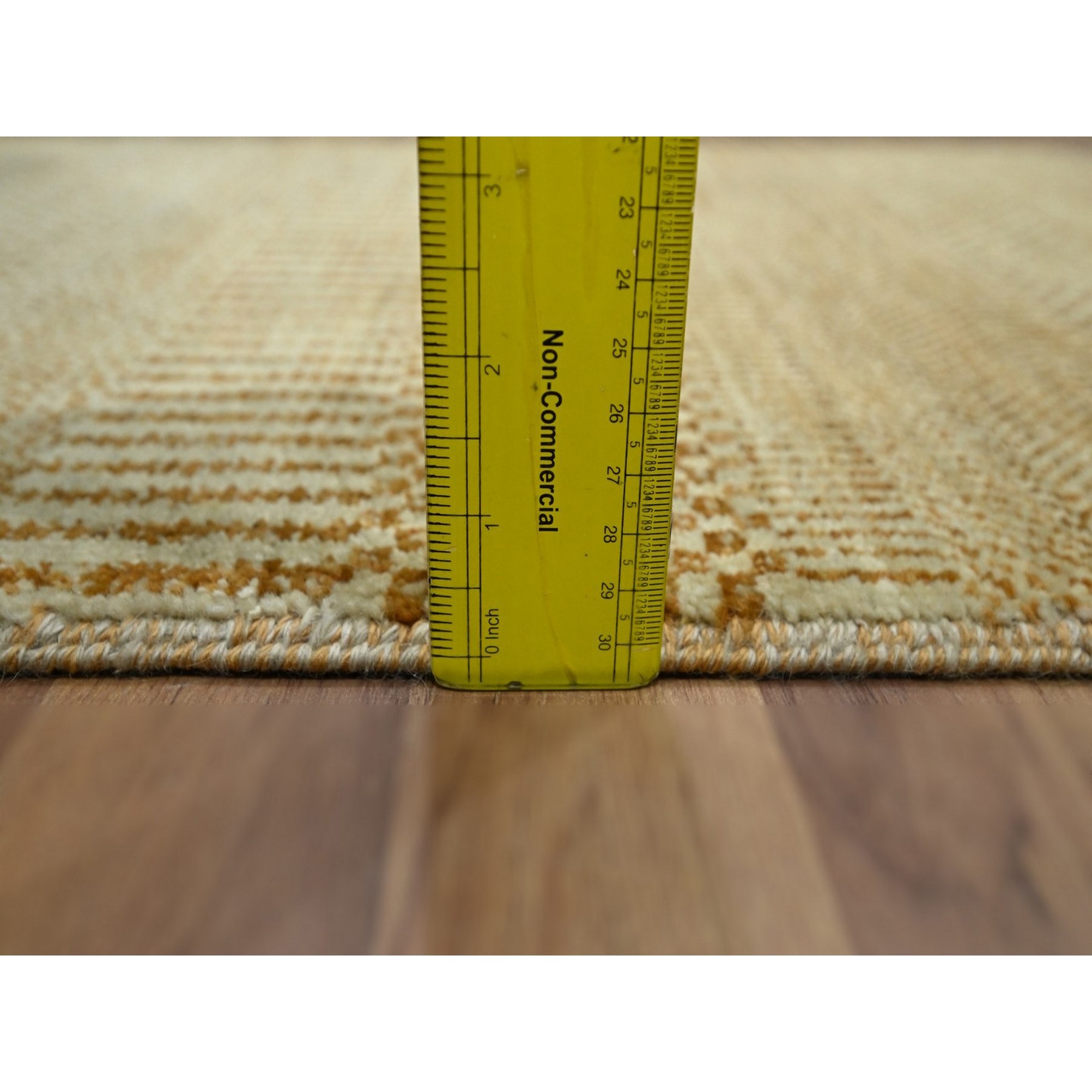 Modern-and-Contemporary-Hand-Knotted-Rug-383215