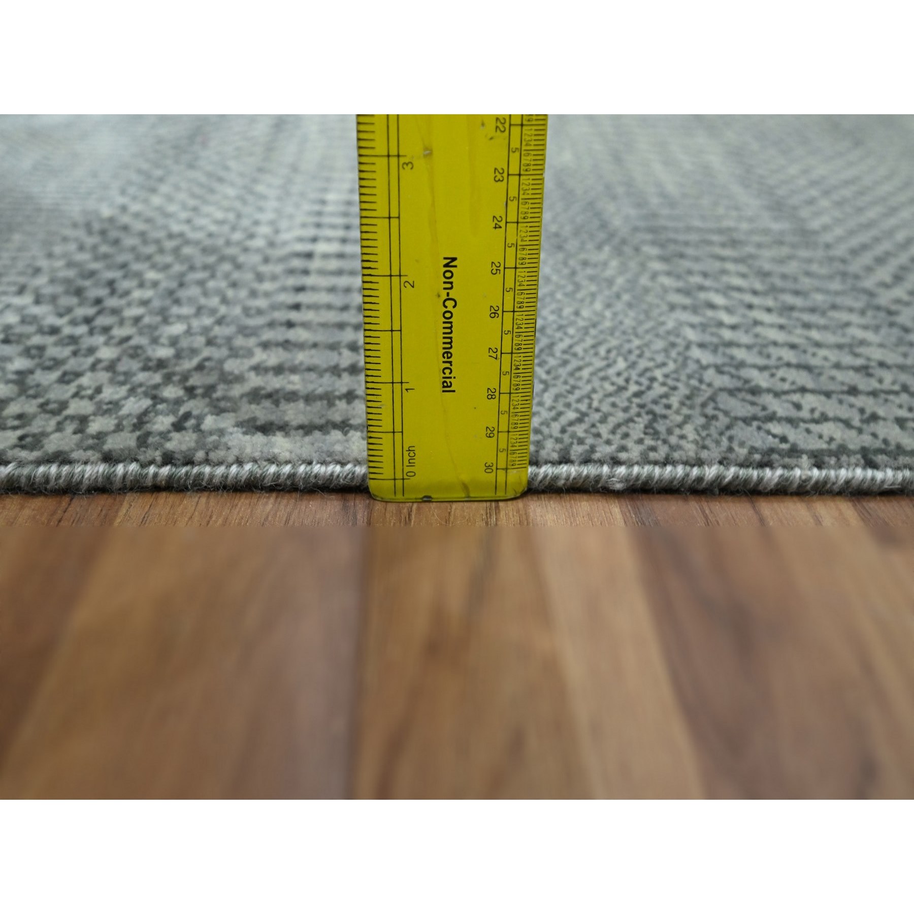 Modern-and-Contemporary-Hand-Knotted-Rug-383250