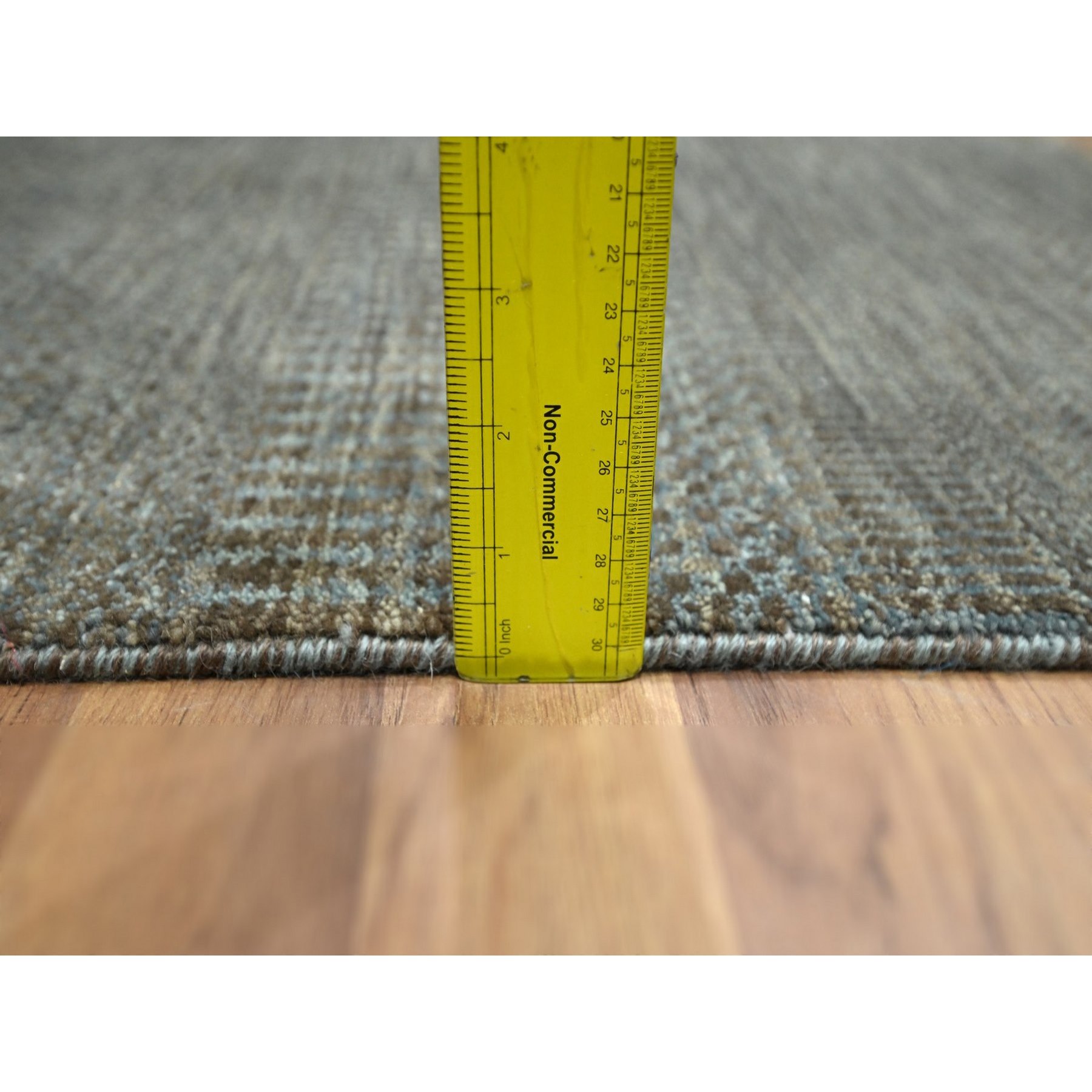 Modern-and-Contemporary-Hand-Knotted-Rug-383270