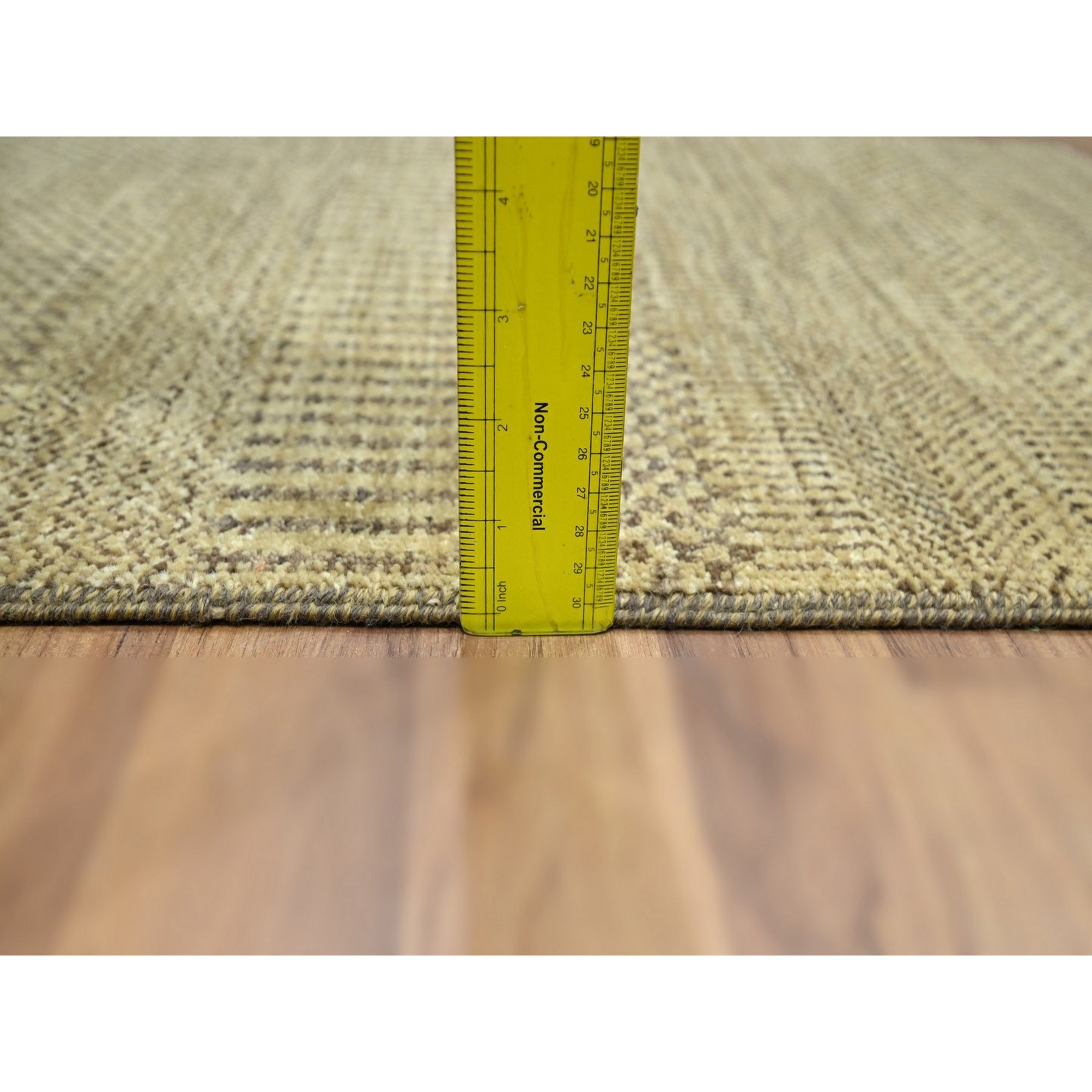 Modern-and-Contemporary-Hand-Knotted-Rug-383275