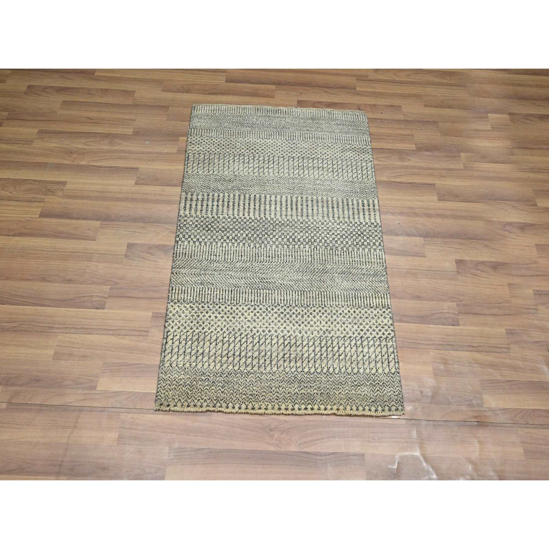 Modern-and-Contemporary-Hand-Knotted-Rug-383290