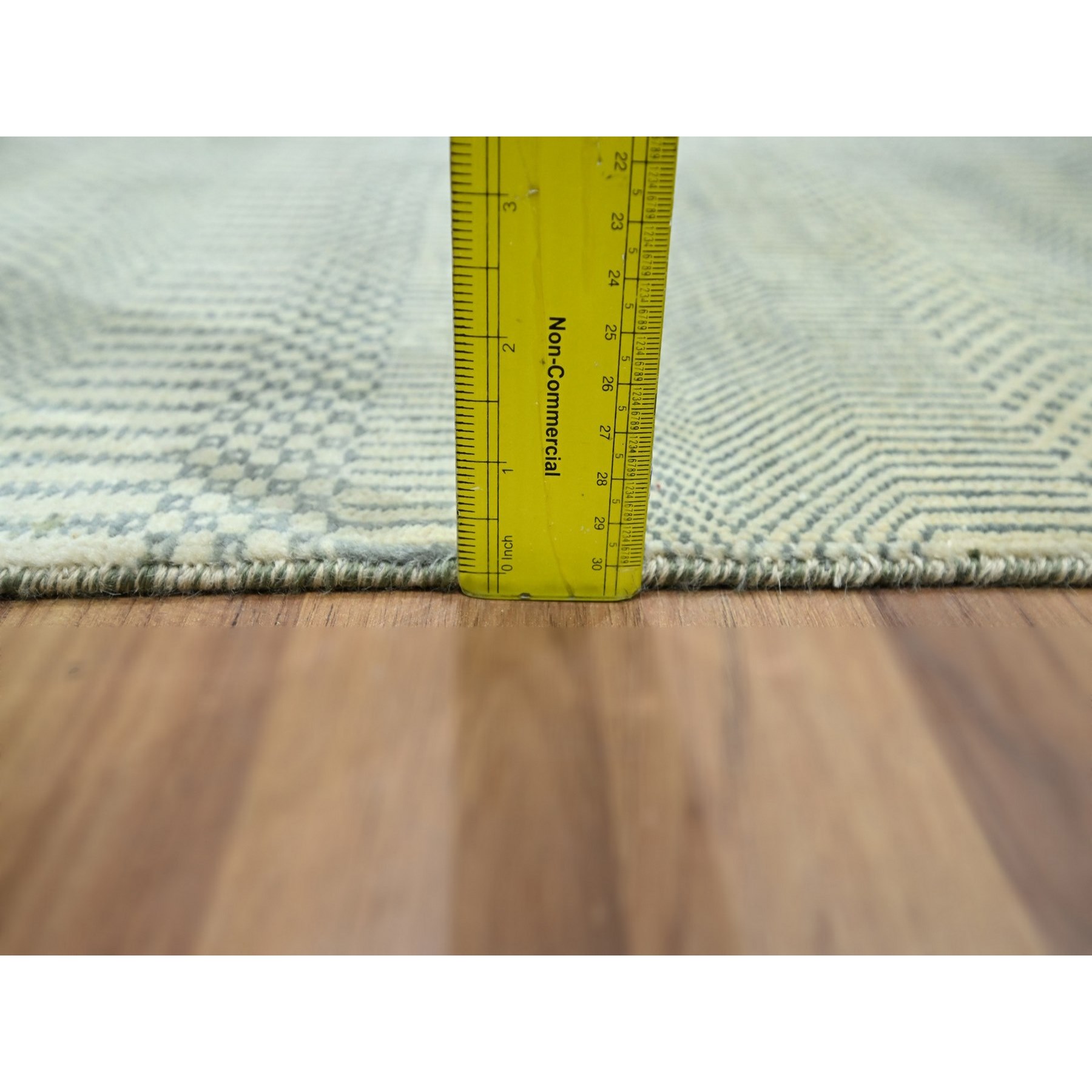 Modern-and-Contemporary-Hand-Knotted-Rug-383320