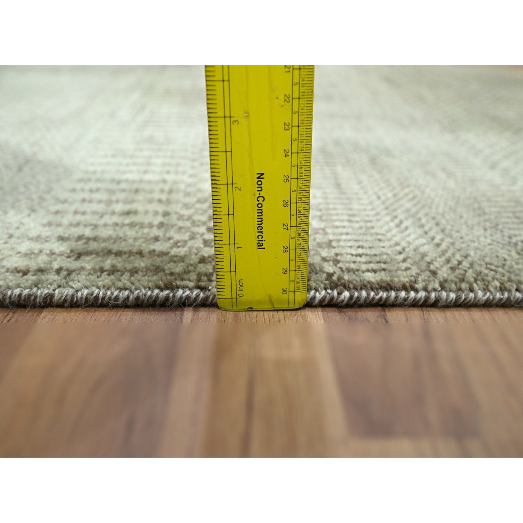 Modern-and-Contemporary-Hand-Knotted-Rug-383330