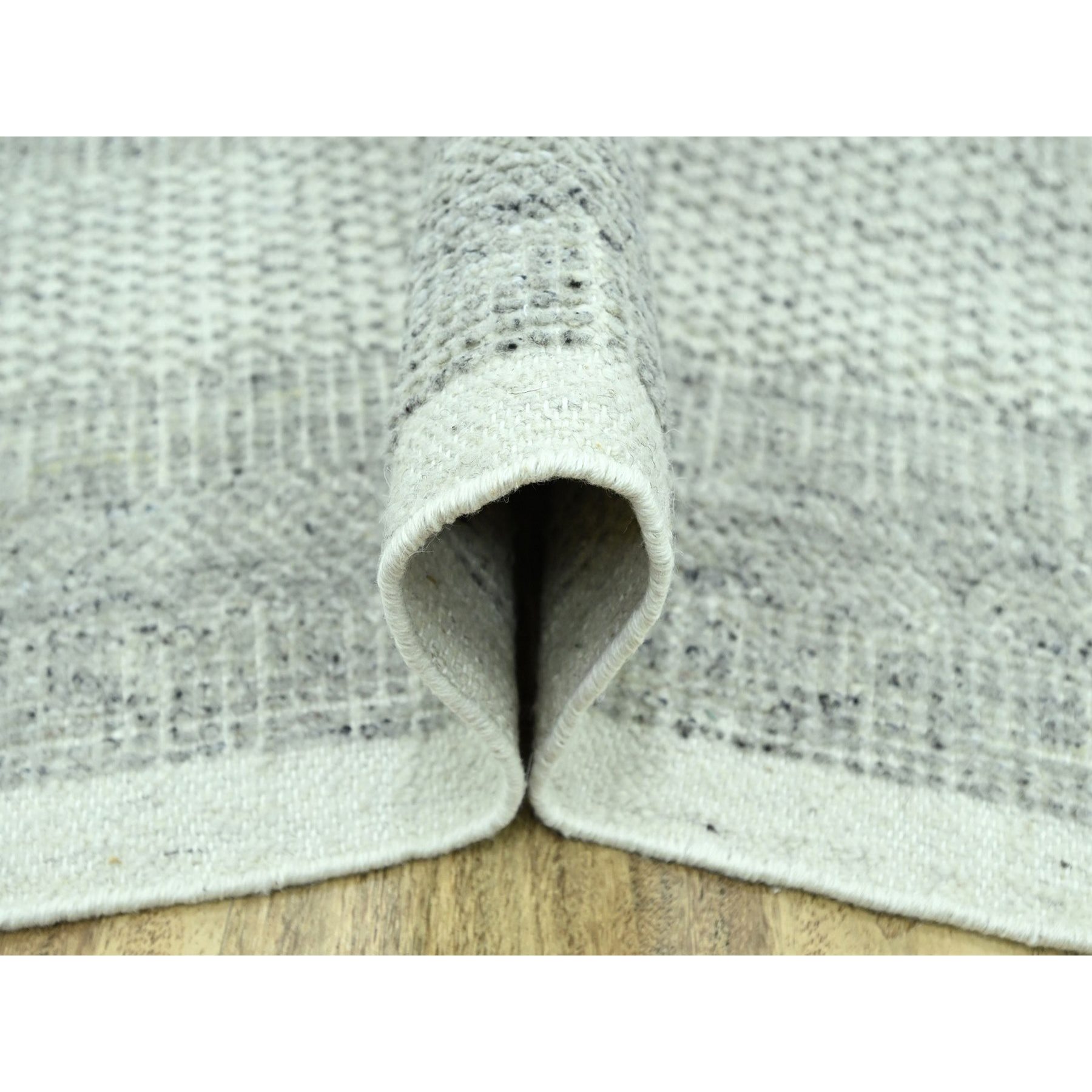 Modern-and-Contemporary-Hand-Knotted-Rug-383440