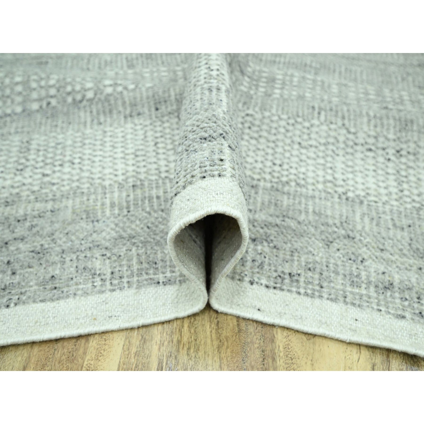 Modern-and-Contemporary-Hand-Knotted-Rug-383445