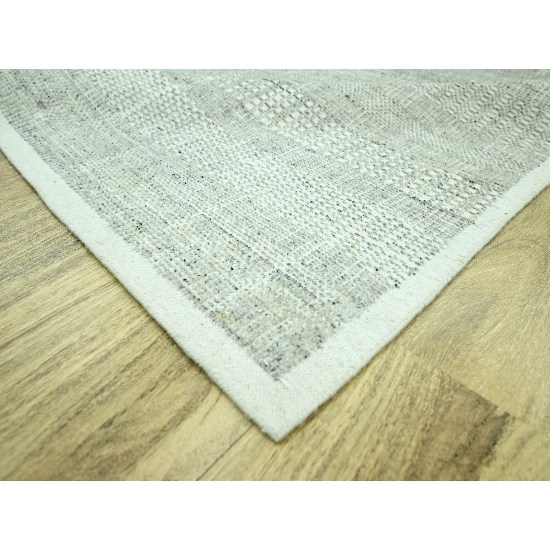 Modern-and-Contemporary-Hand-Knotted-Rug-383450
