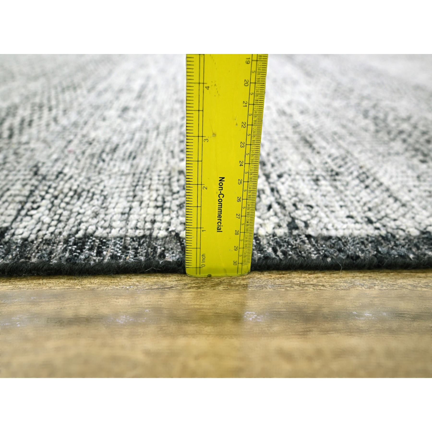 Modern-and-Contemporary-Hand-Knotted-Rug-383555