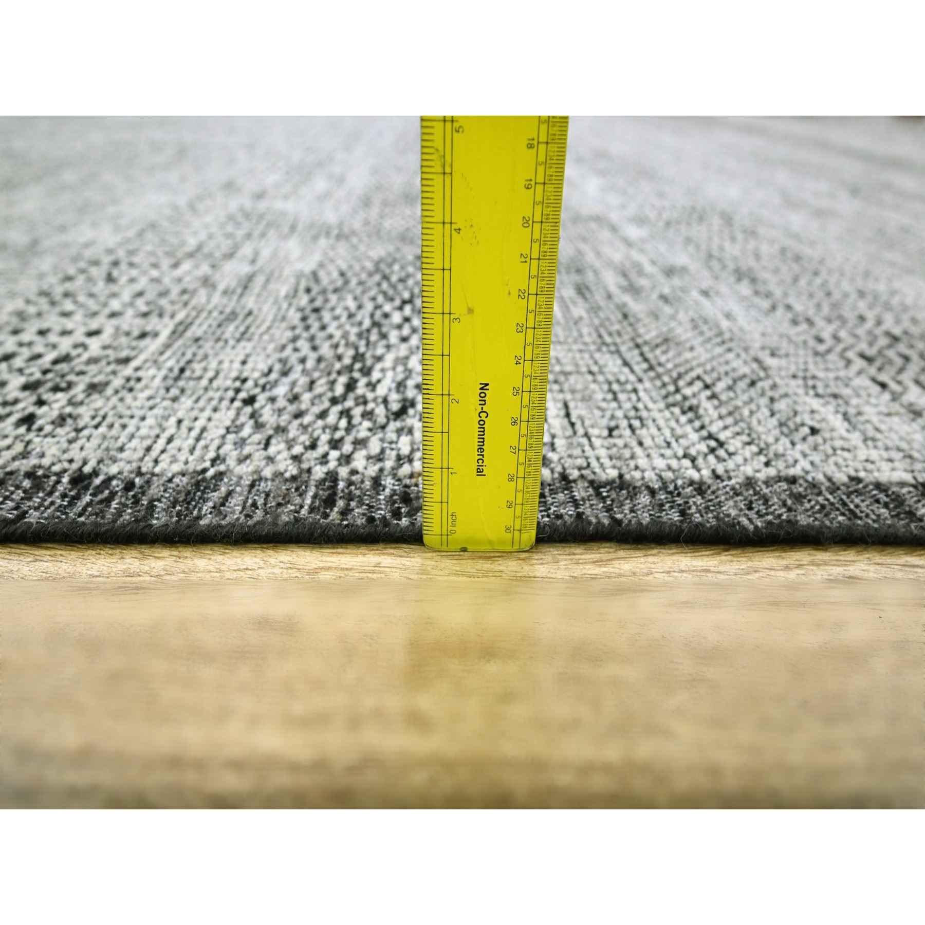 Modern-and-Contemporary-Hand-Knotted-Rug-383565