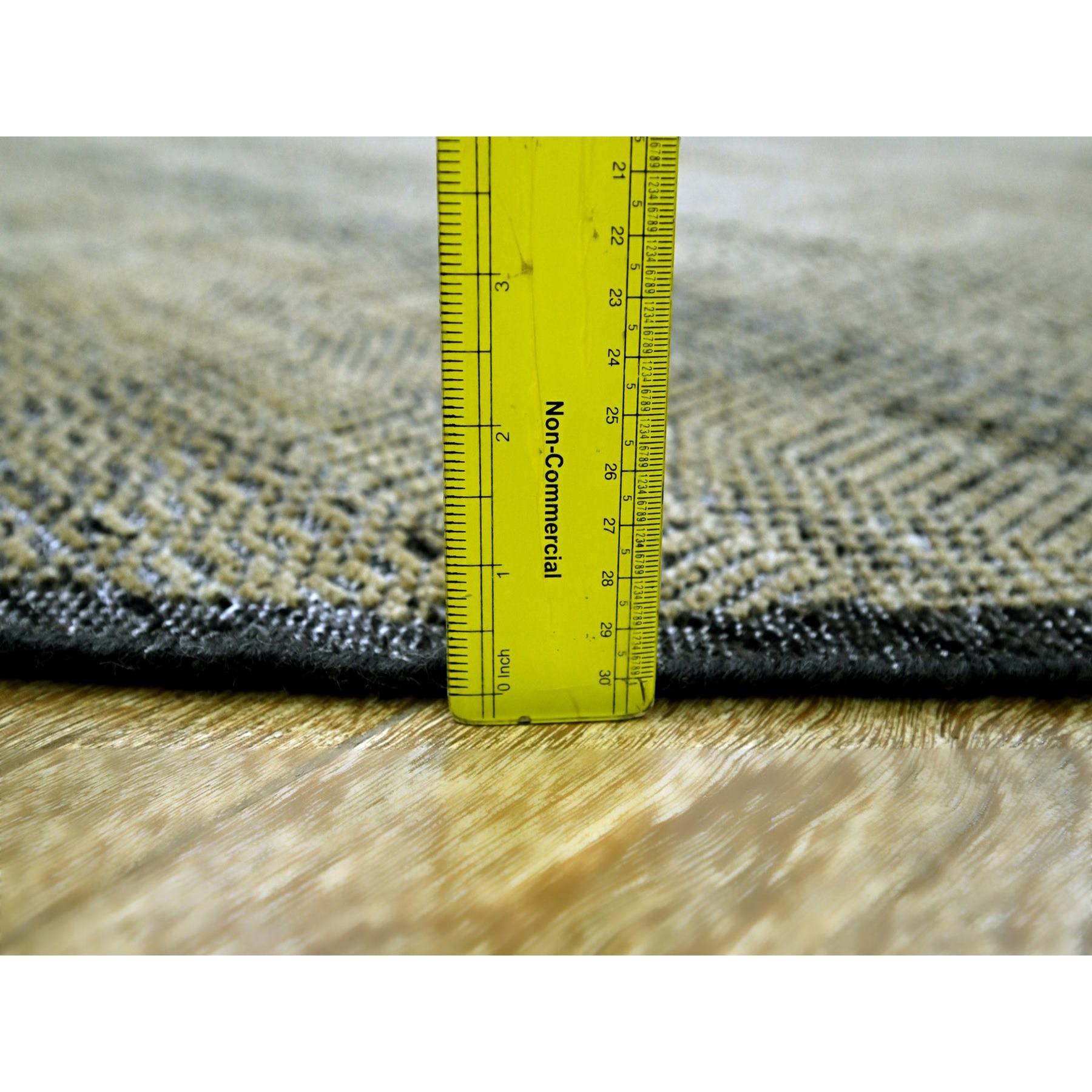 Modern-and-Contemporary-Hand-Knotted-Rug-383625