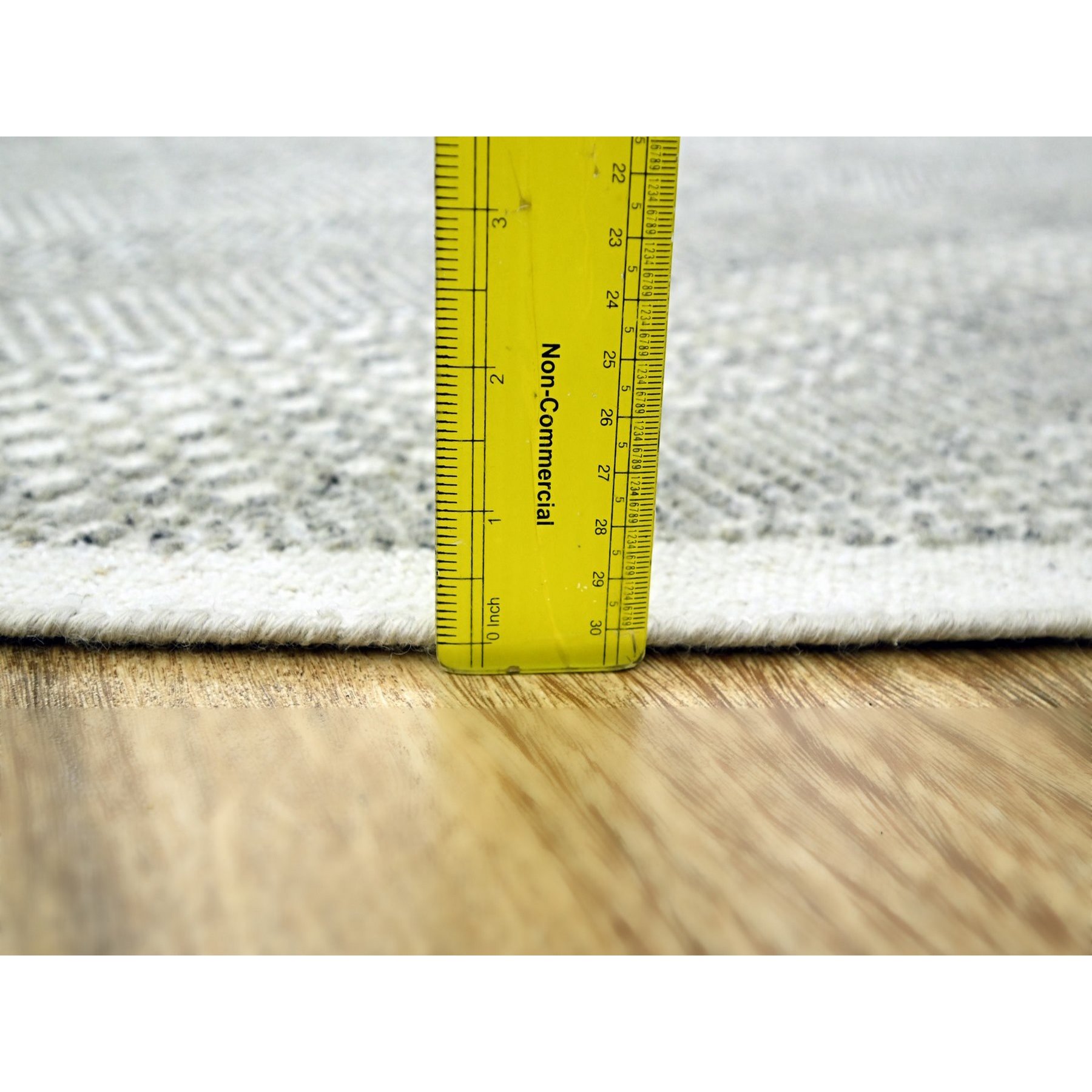 Modern-and-Contemporary-Hand-Knotted-Rug-383635